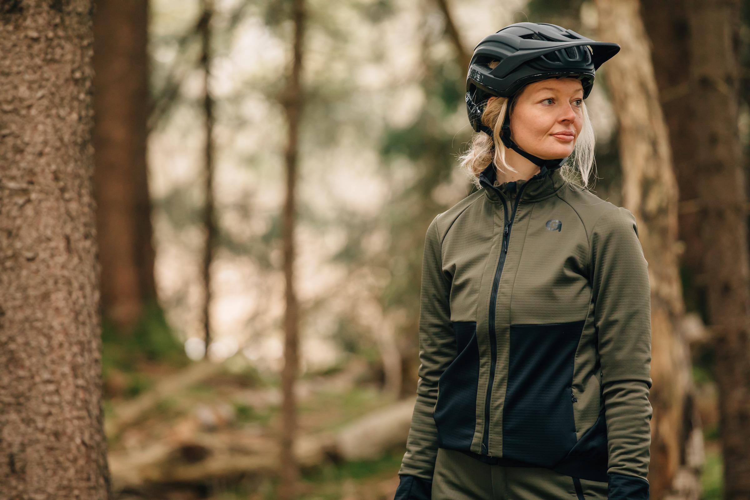 Gonso Fahrradjacke »Trail Jacket Softshell W«, Wasserabweisende, strapazierfähige und atmungsaktive Radjacke.