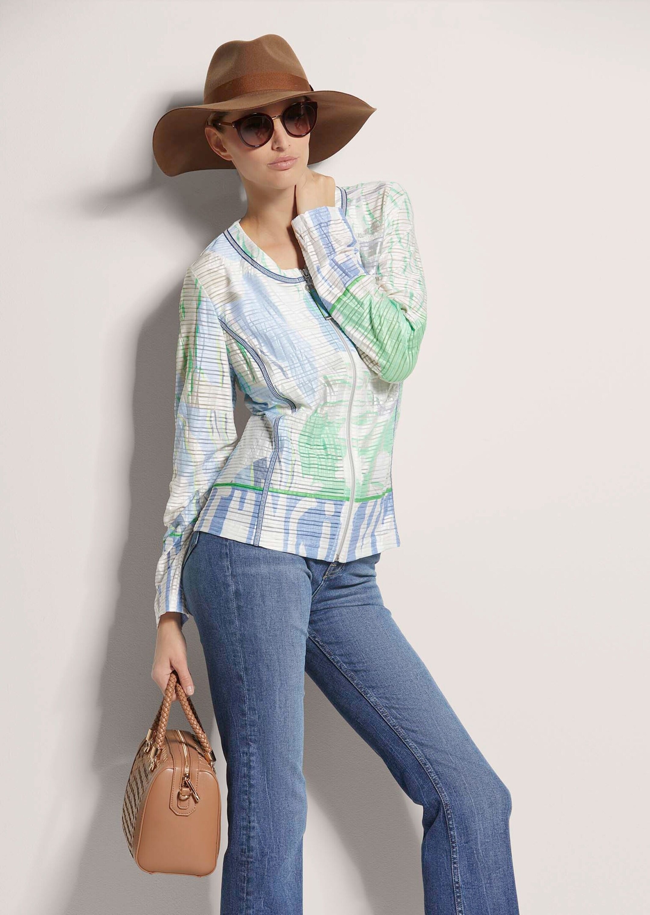 MADELEINE Kurzjacke »Sweatjacke Sweat-Jacke mit Zipper und Unikat Print«