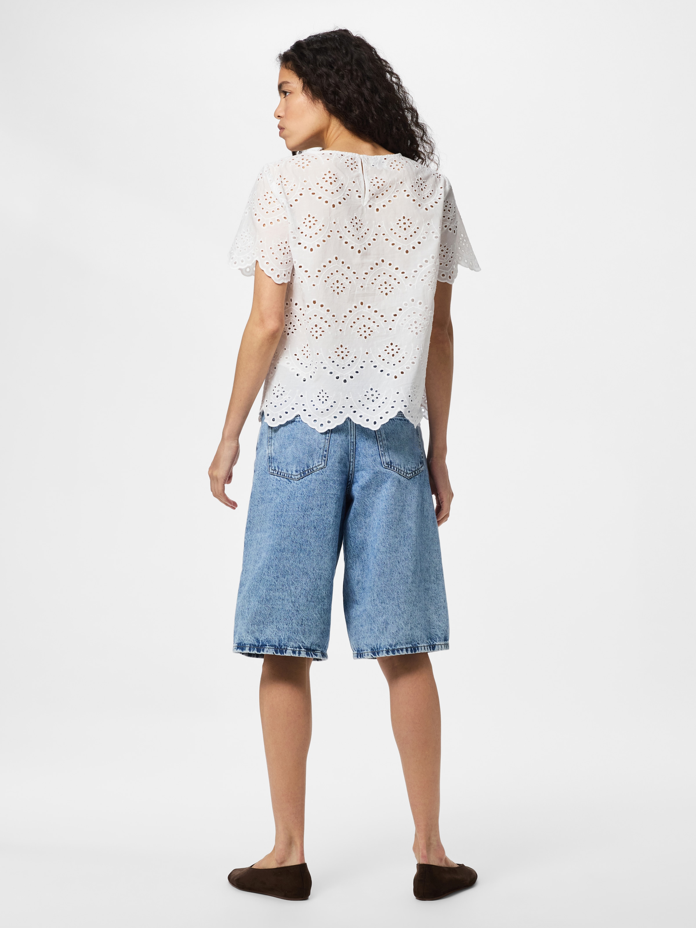pieces Shirttop »PCVILDE SS TOP WVN NOOS« mit Allover-Lochstickerei