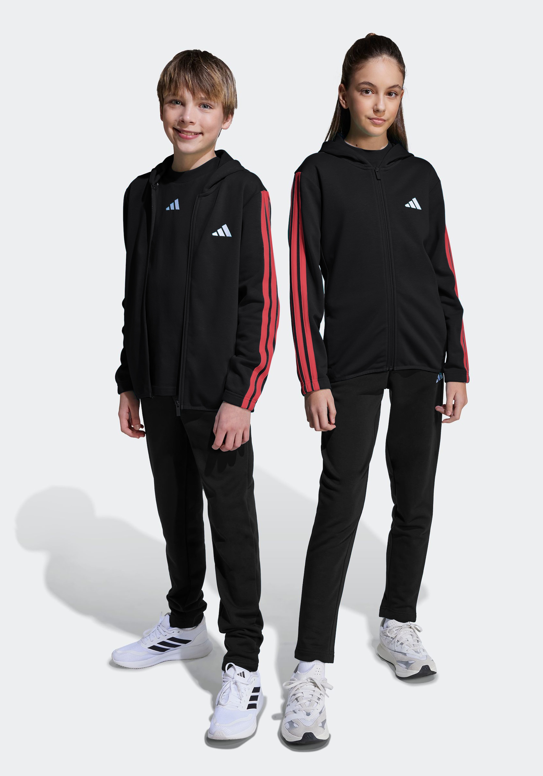 adidas Sportswear Trainingsanzug »ESSENTIALS KIDS« 2 exklusive Farbe, für Kinder und Jugendliche, 2-teilig mit Kapuzenjacke