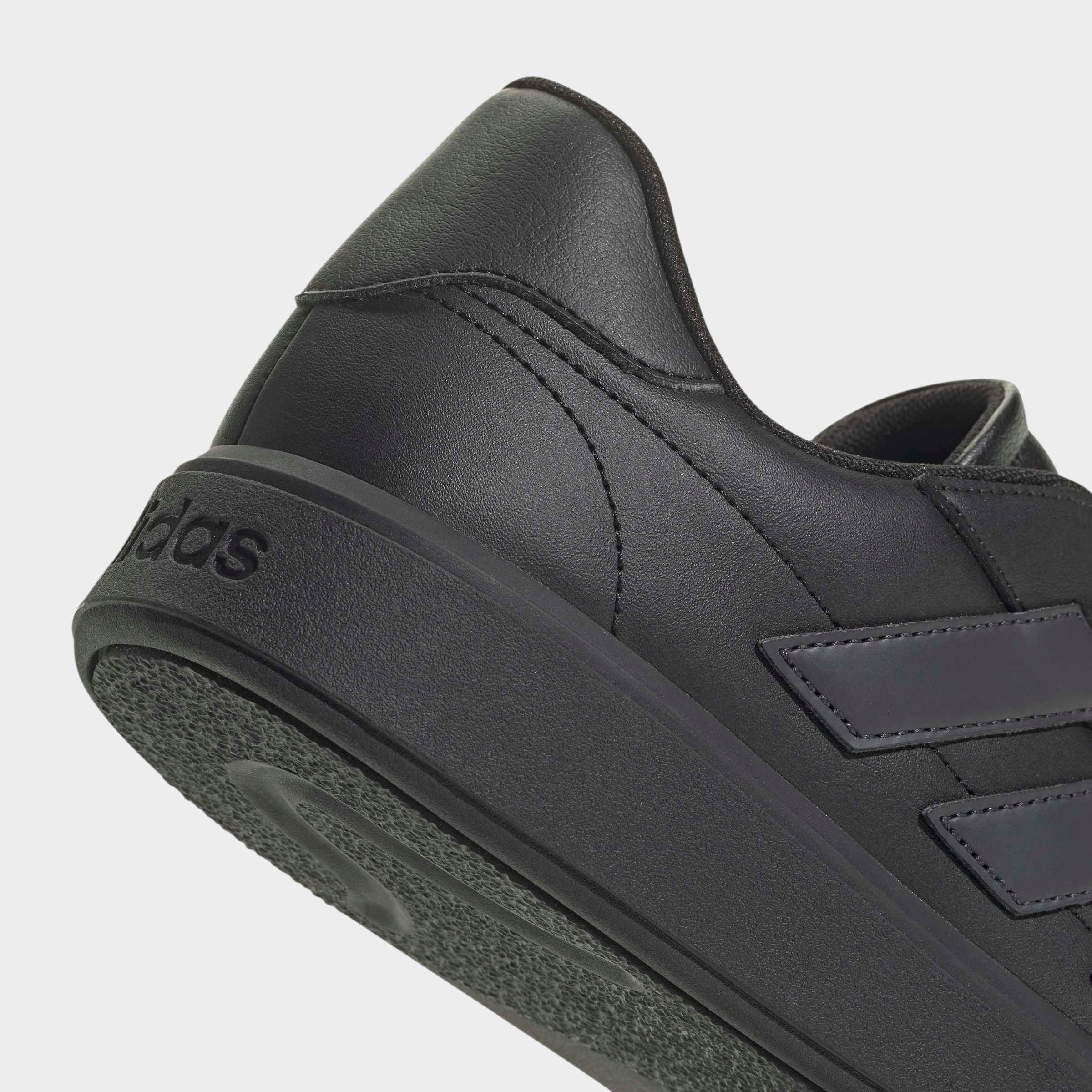 adidas Sportswear Sneaker »COURTBLOCK«