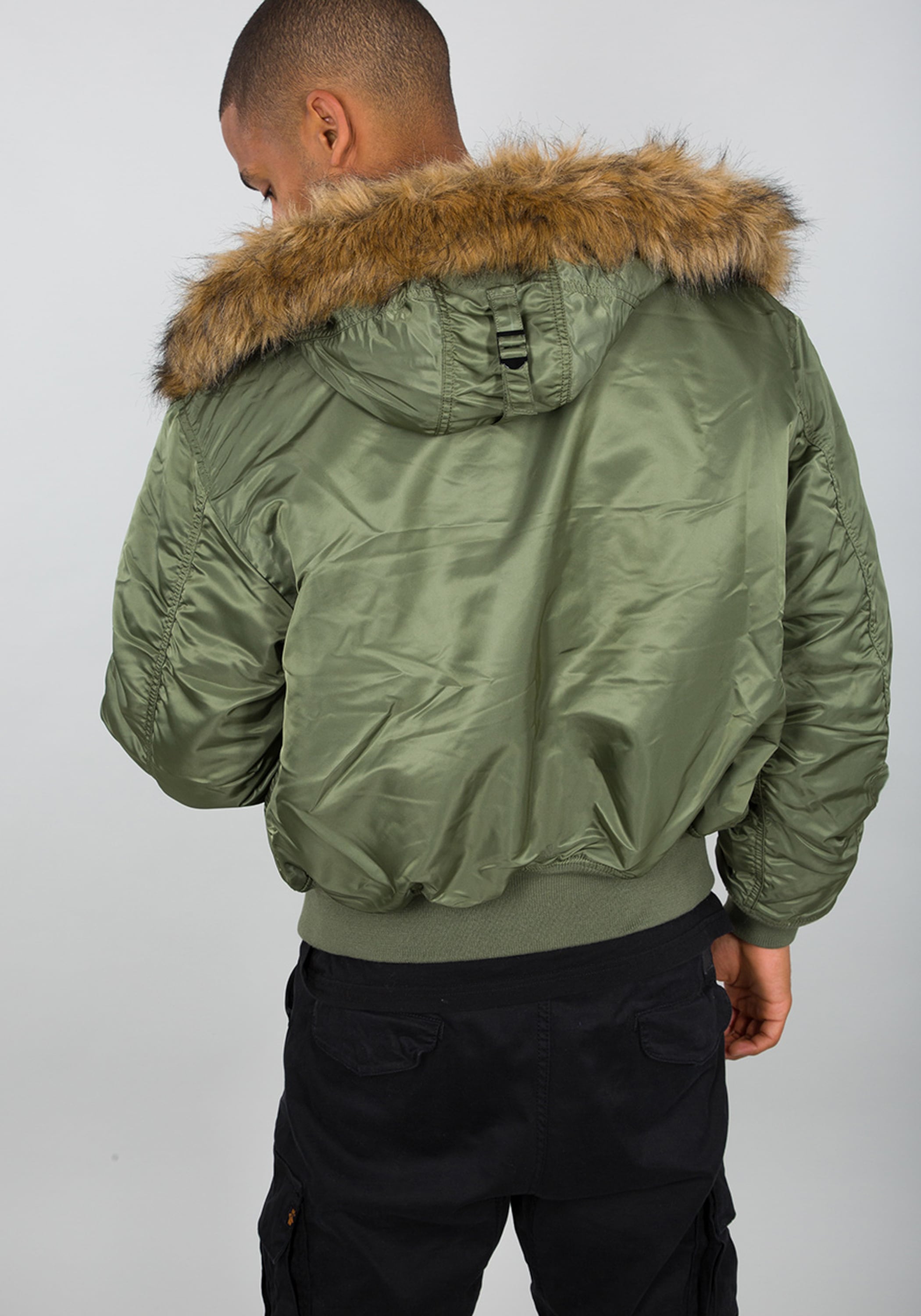 Alpha Industries Winterjacke »Alpha Industries Men - Bomber Jackets 45/P Hooded«