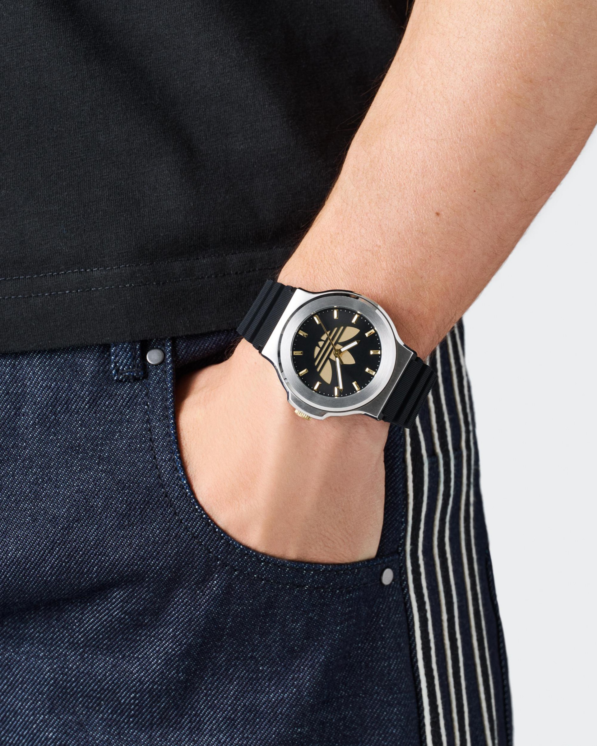 adidas Originals Quarzuhr »EXPRESSION THREE« Armbanduhr, Herrenuhr, Damenuhr, Silikonarmband, Leuchtzeiger