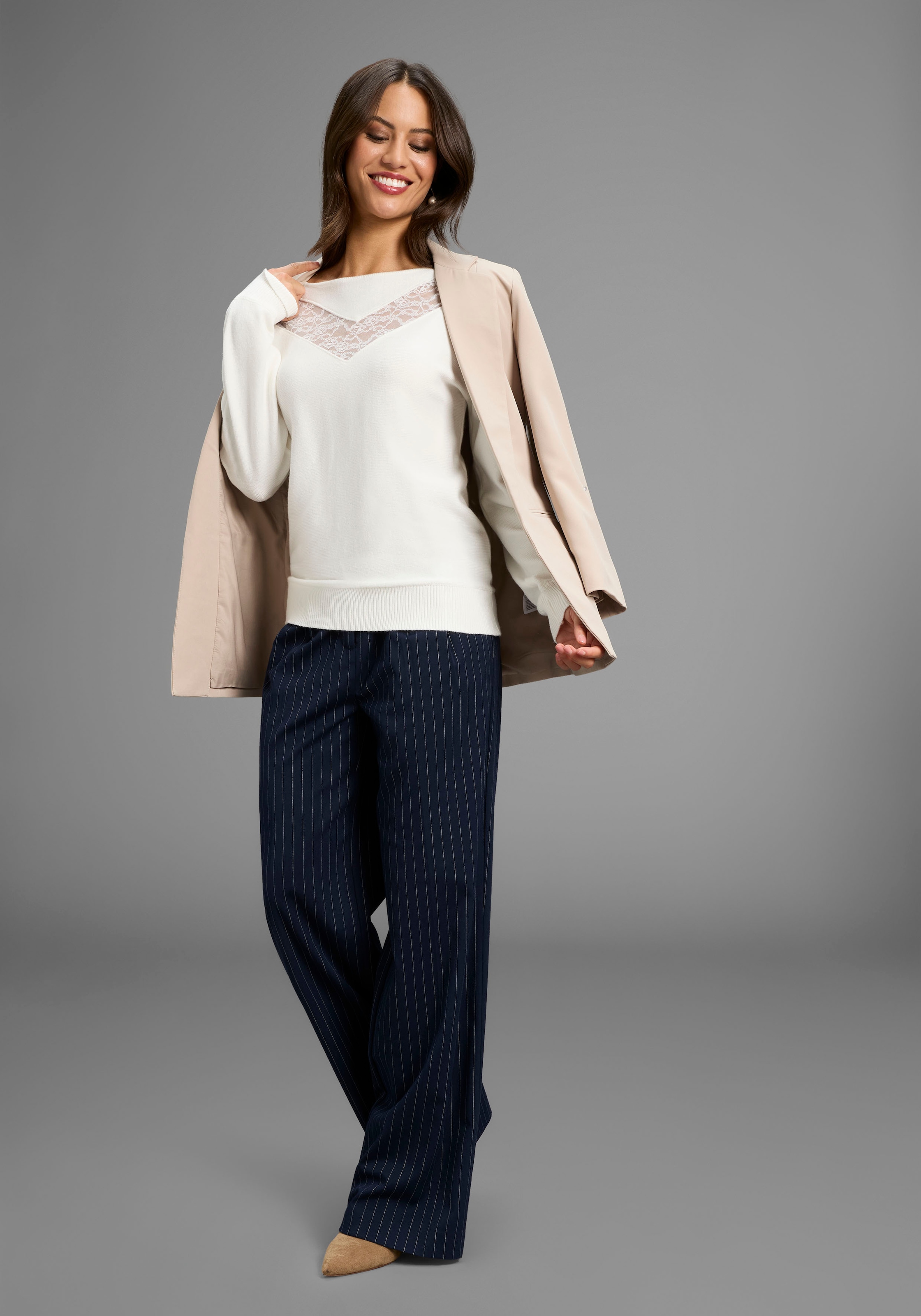 Laura Scott Strickpullover kuscheliger Winterstrick mit femininem Spitzeneinsatz