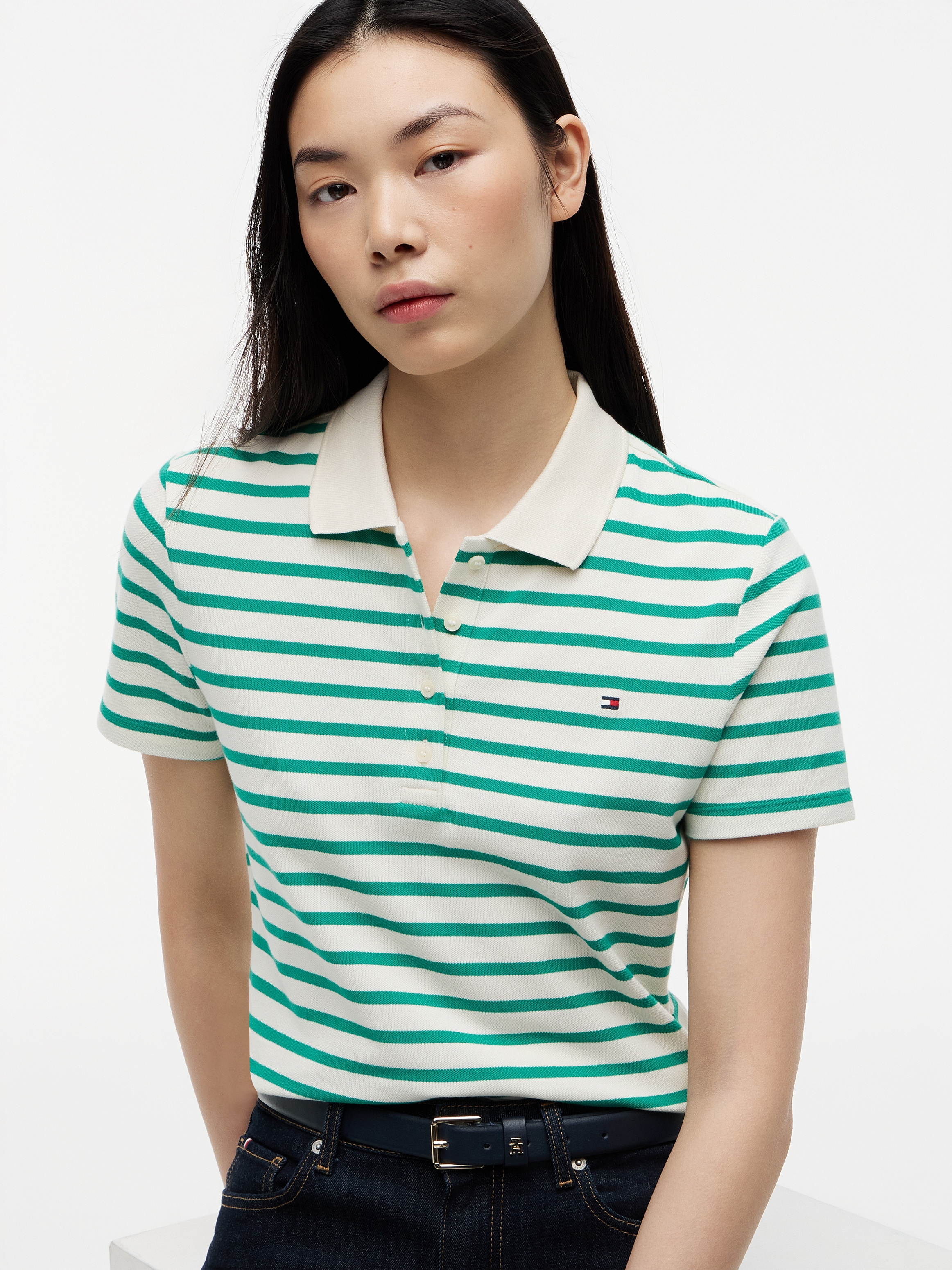 Tommy Hilfiger Poloshirt »1985 Slim Fit Pique Premium« mit Logostickerei, Seitenschlitze