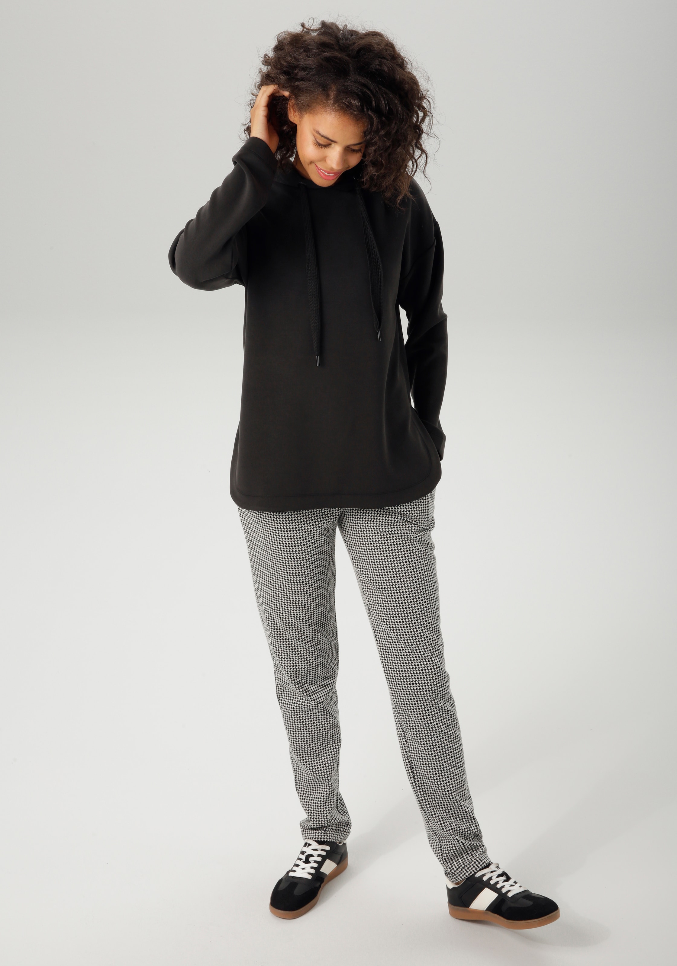 Aniston CASUAL Sweatshirt, mit Bindeband an der Kapuze - NEUE KOLLEKTION