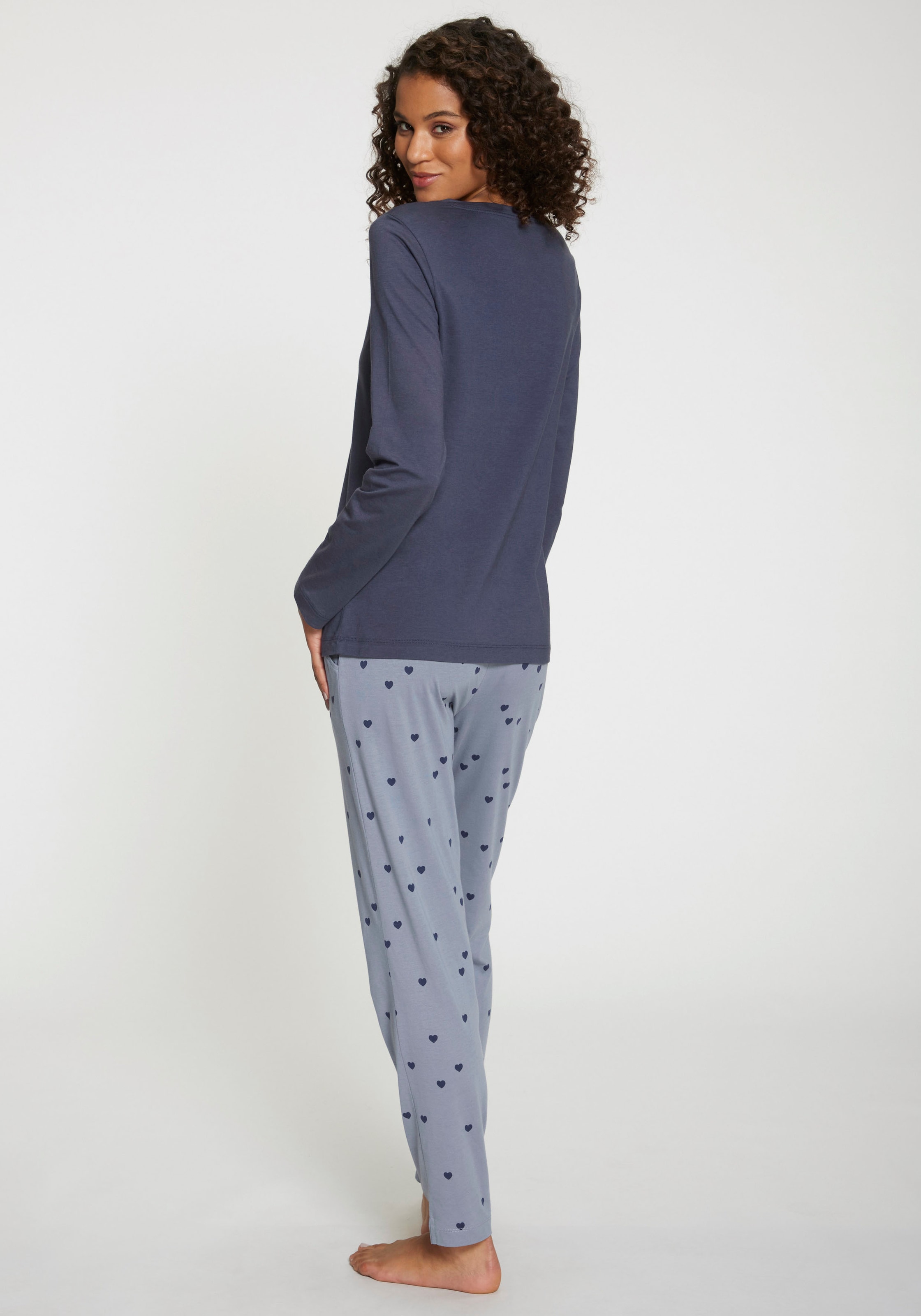 Vivance Dreams Pyjama, (2 tlg.), mit süßem Schrift-Aufdruck