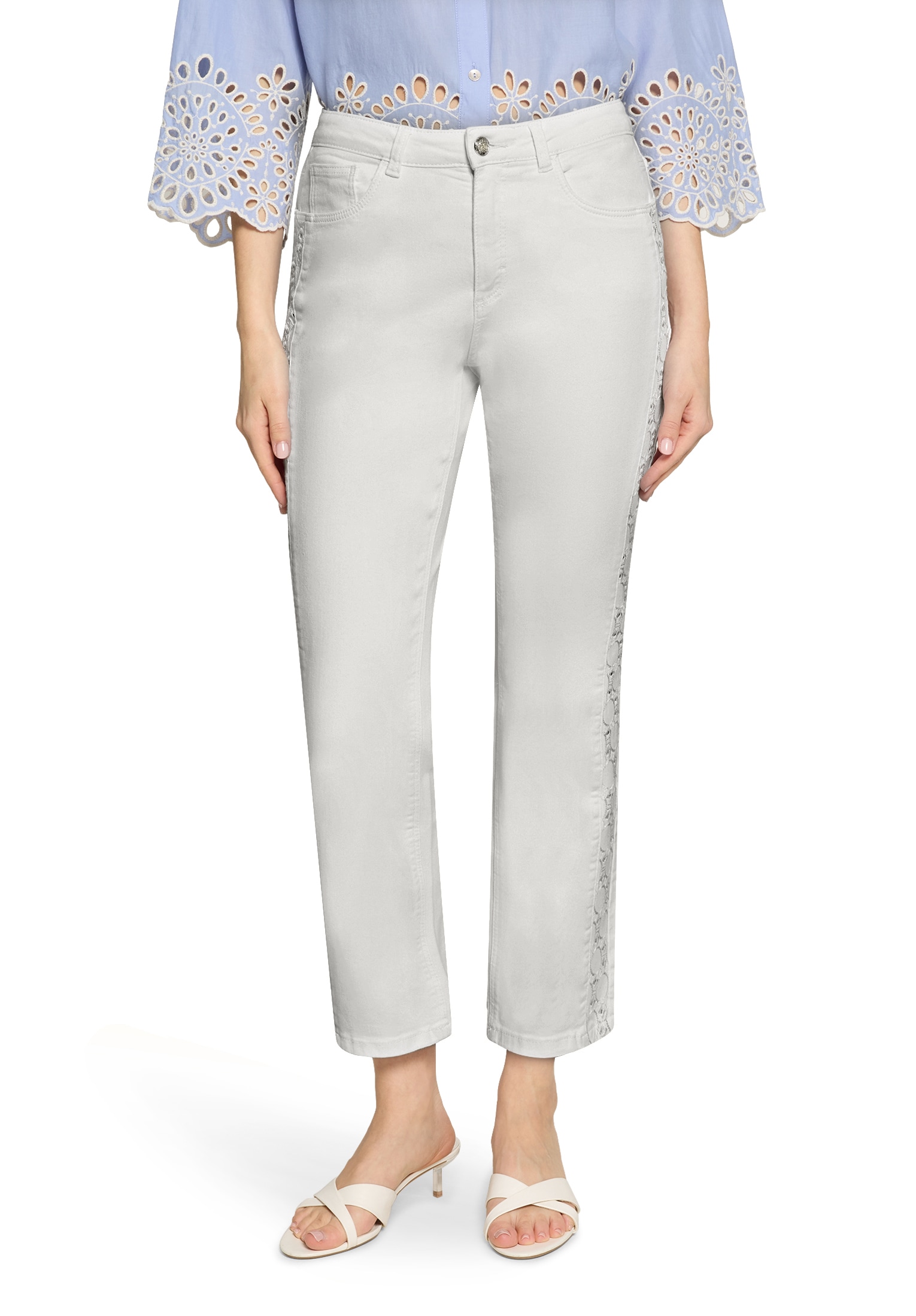 Cartoon Webhose »Regular Fit-Jeans mit Lochmuster«