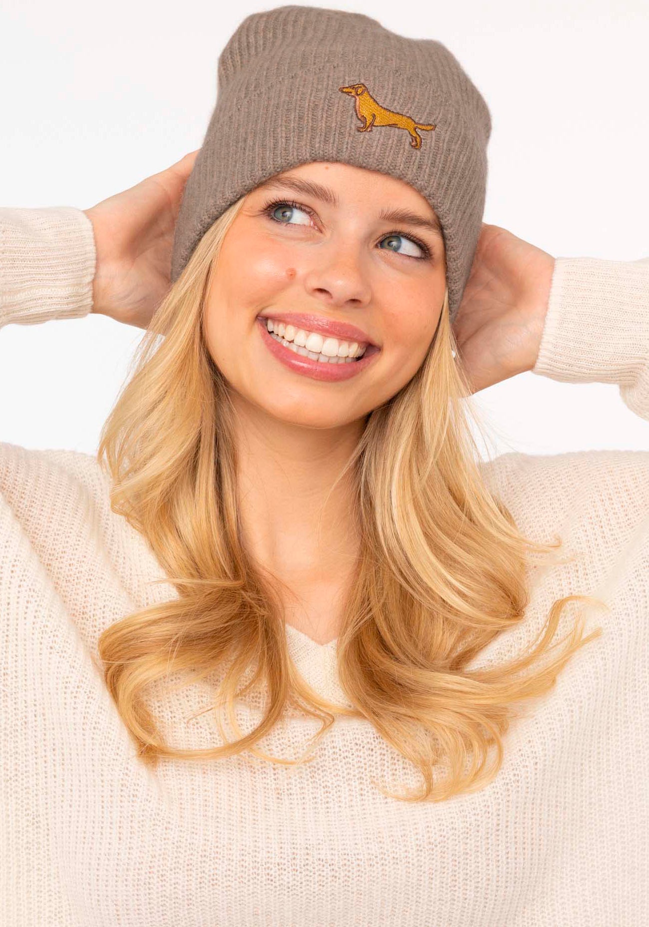 Zwillingsherz Beanie »"Dog-Patch"« mit niedlichem Dackelmotiv