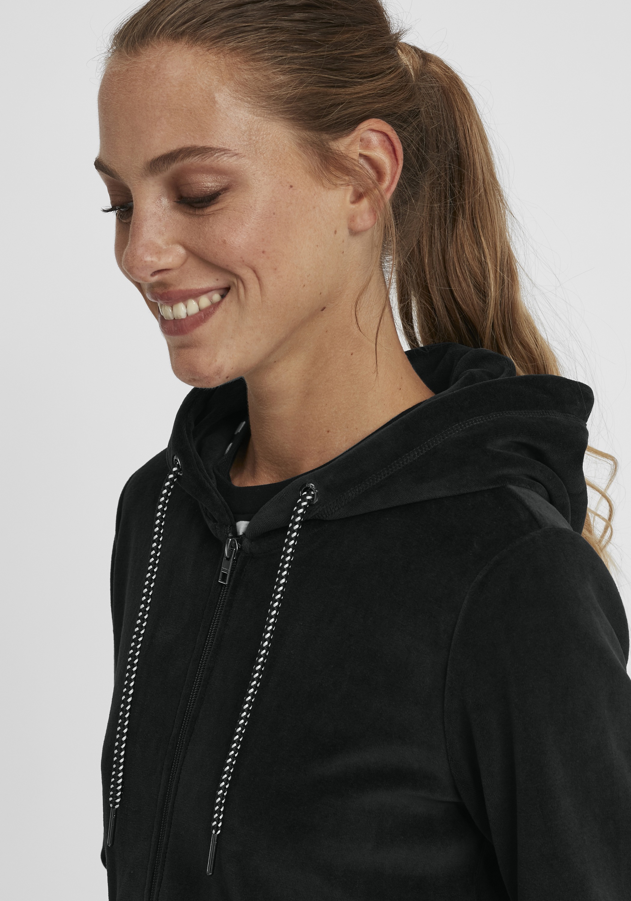 OXMO Kapuzensweatjacke »Kapuzensweatjacke OXVicky«