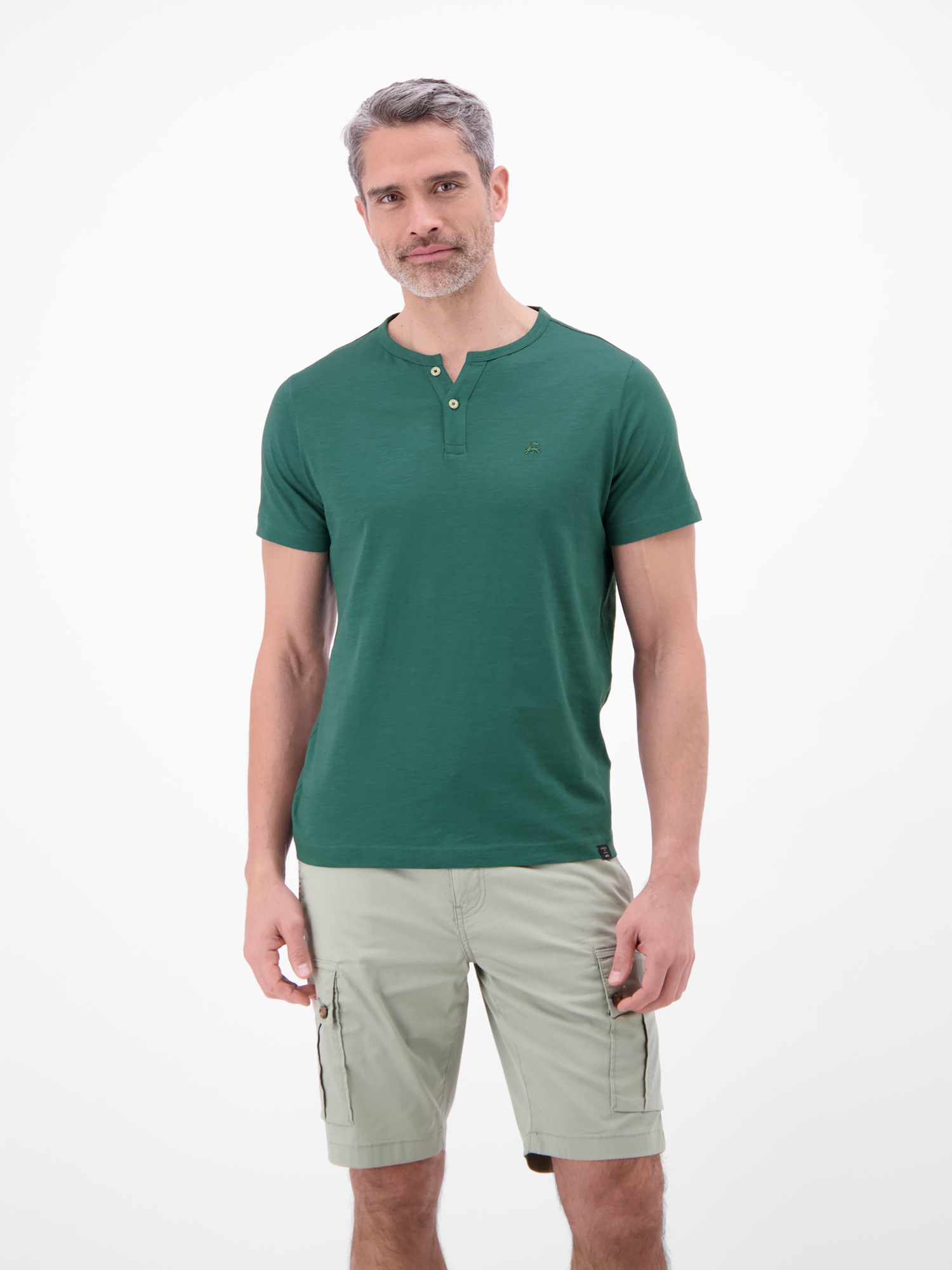 LERROS T-Shirt »T-Shirt mit Rundhalsausschnitt und Knopfleiste«