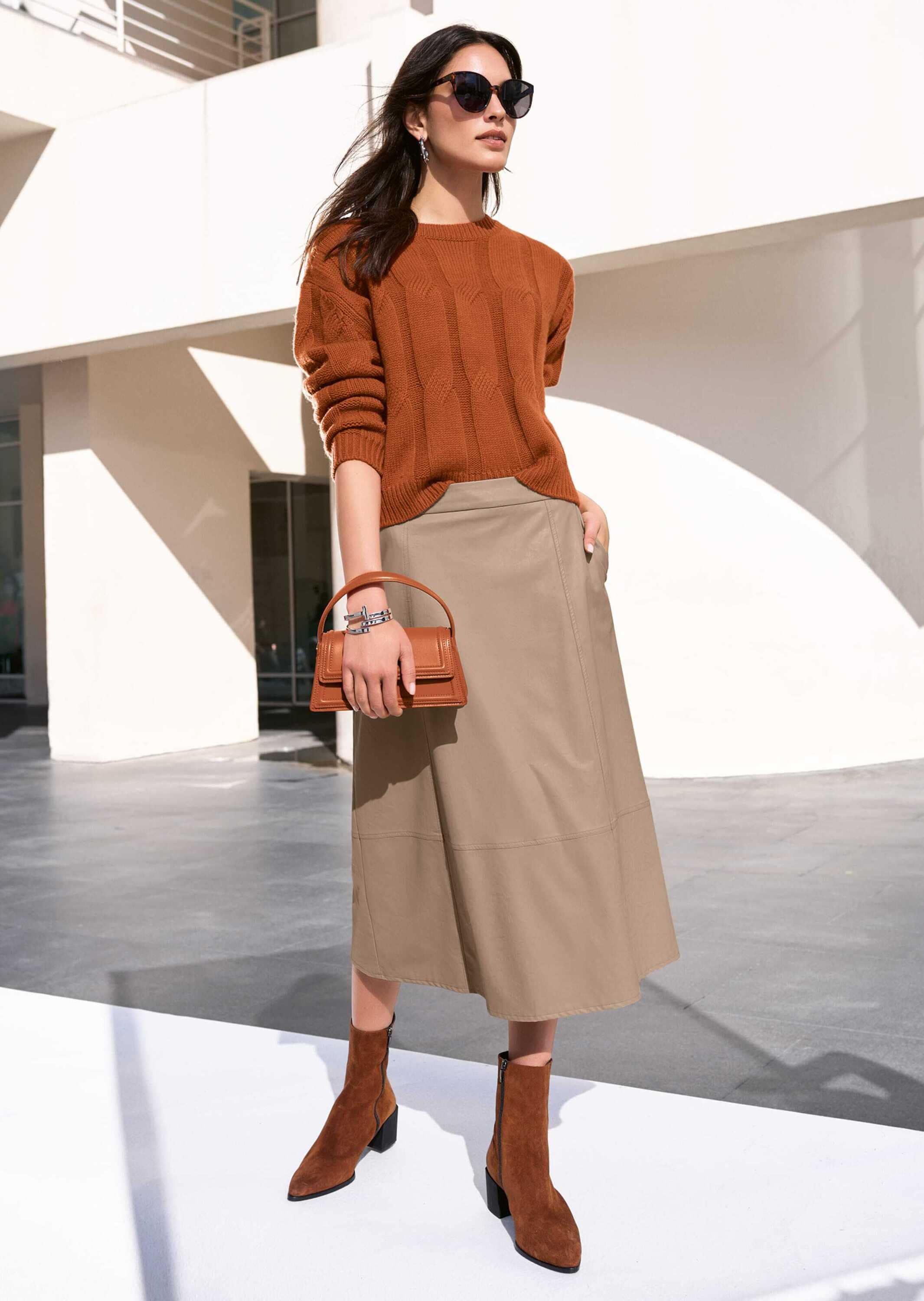 MADELEINE Longpullover »Pullover Kurzer Rollkragen-Pullover mit Zopfmuster«