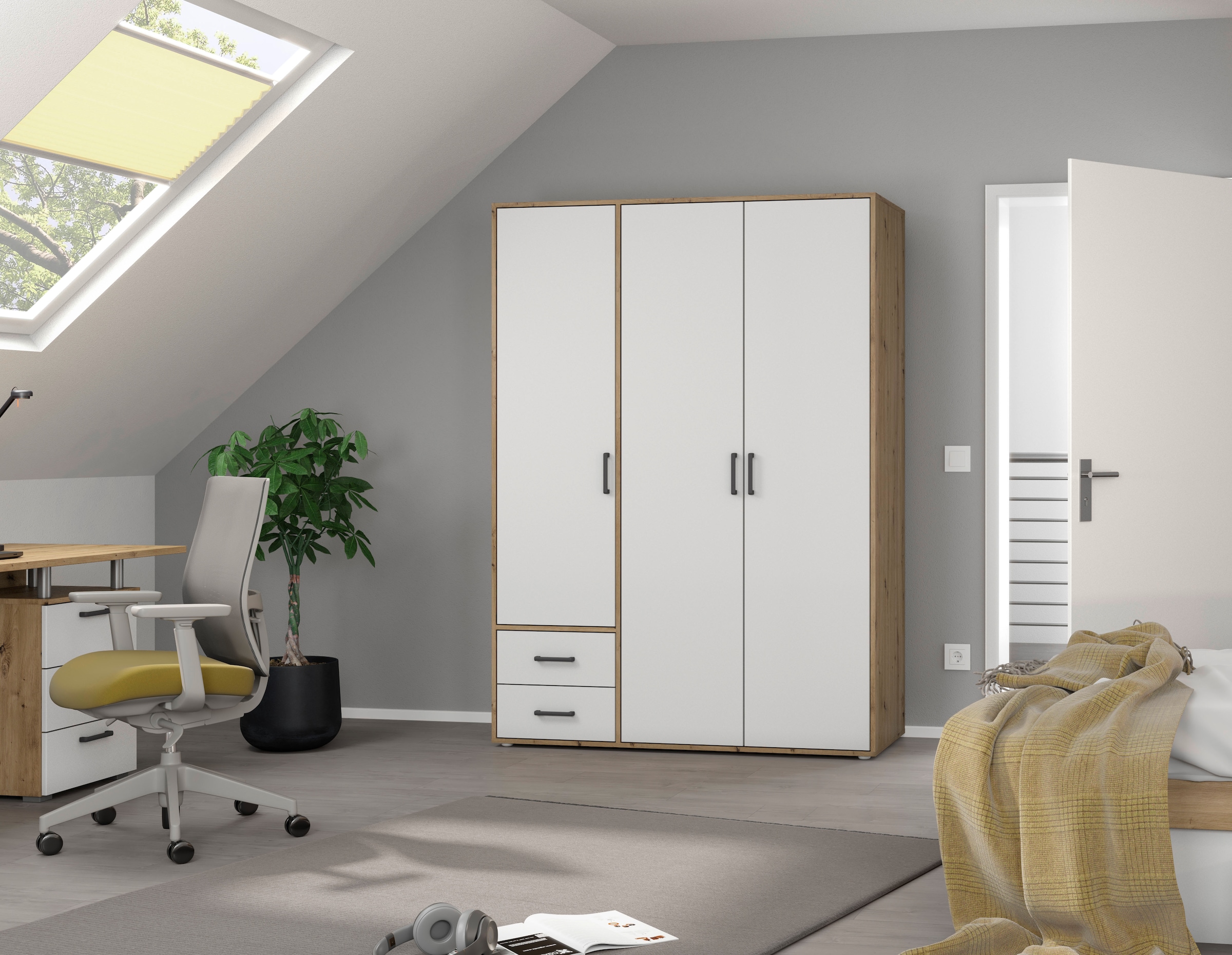 rauch Drehtürenschrank »Kleiderschrank Schrank Garderobe Wäscheschrank VOYAGER«, (in 3 verschiedenen Ausstattungen BASIC/CLASSIC/PREMIUM), moderne Griffe in Graumetallic mit Außenschubkästen MADE IN GERMANY
