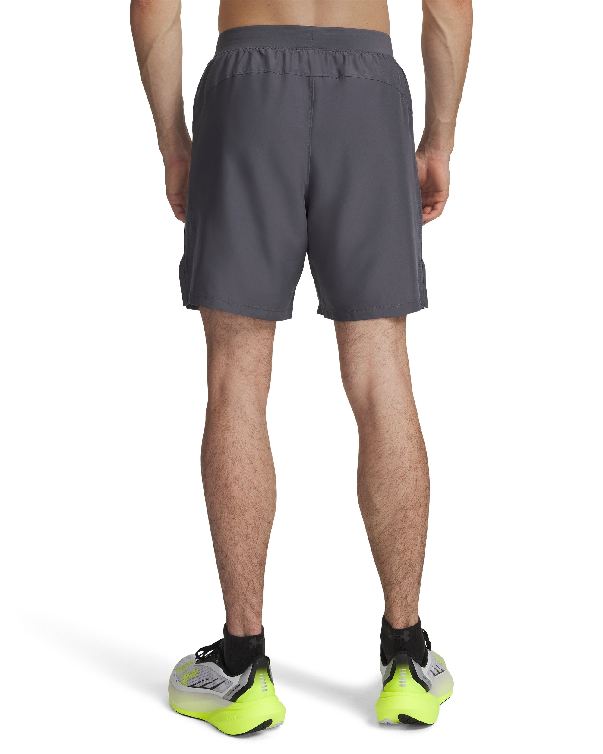 Under Armour® Laufshorts »UA LAUNCH 7   SHORTS«  mit reflektierenden Details, aus leichtem, atmungsaktivem Material