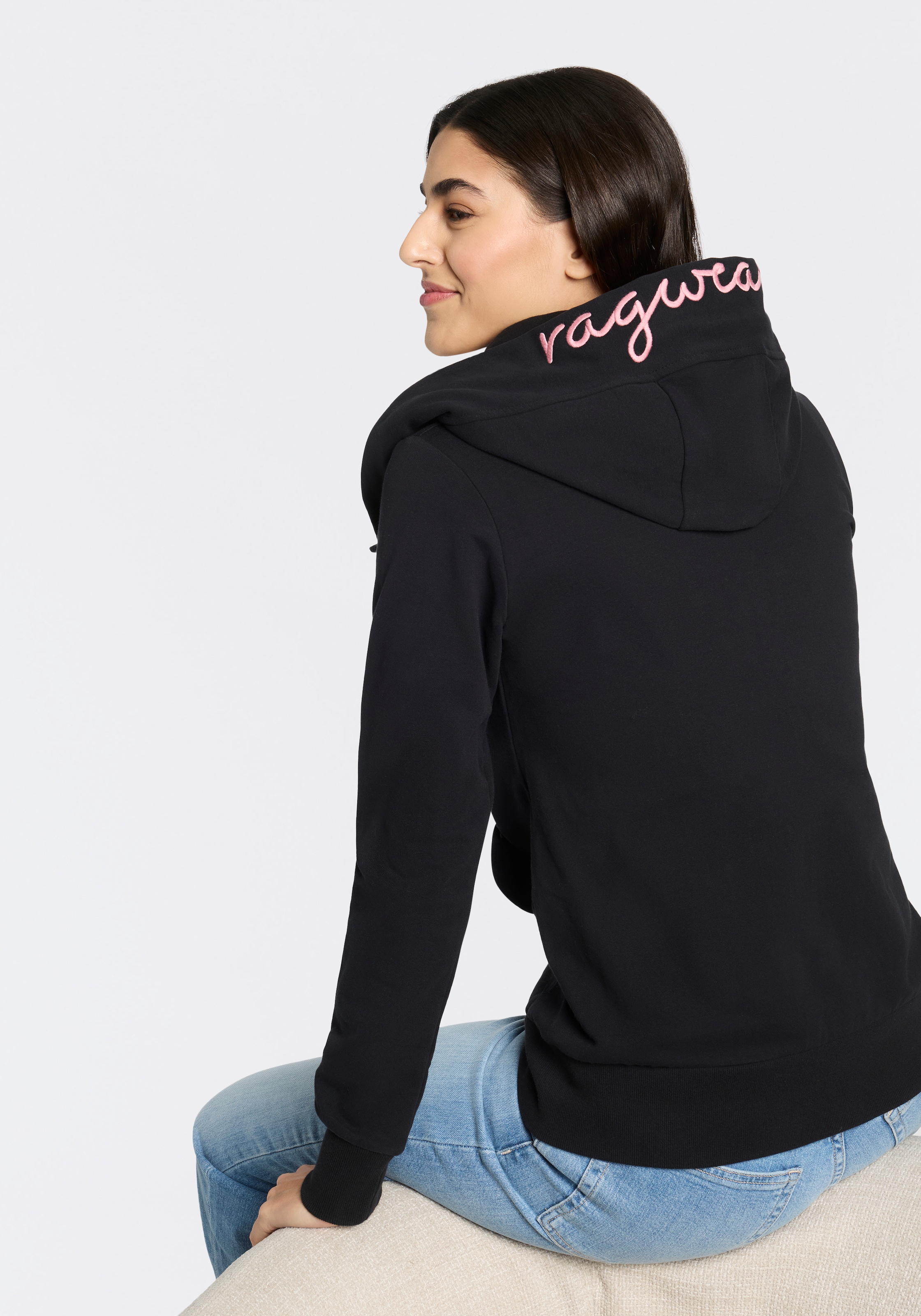 Ragwear Kapuzensweatjacke »NESKIA ZIP B O« mit hochgeschnittener Kapuze mit Kordel