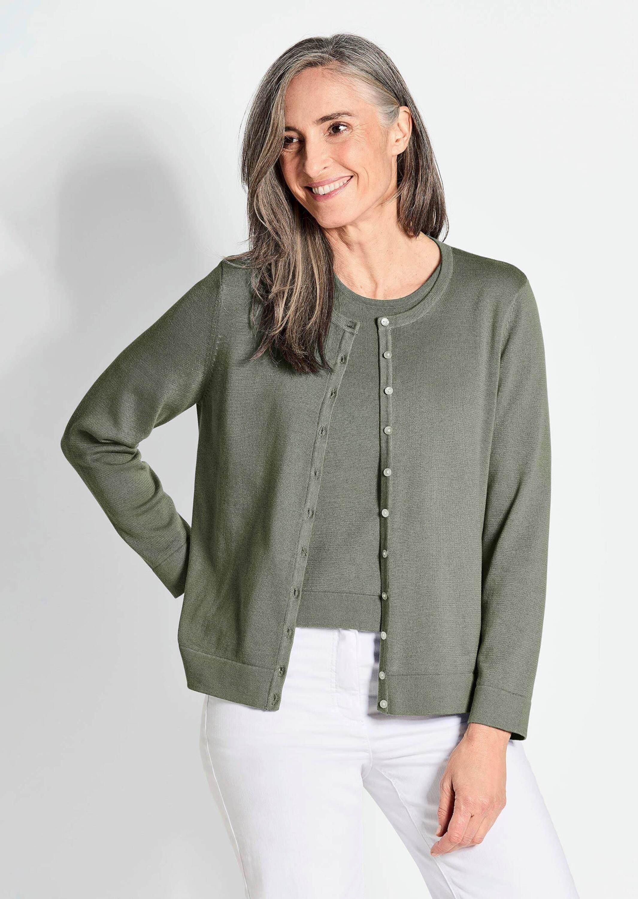 GOLDNER Strickpullover »Kurzgröße Figurnahes Twin-Set aus Pima-Baumwolle«