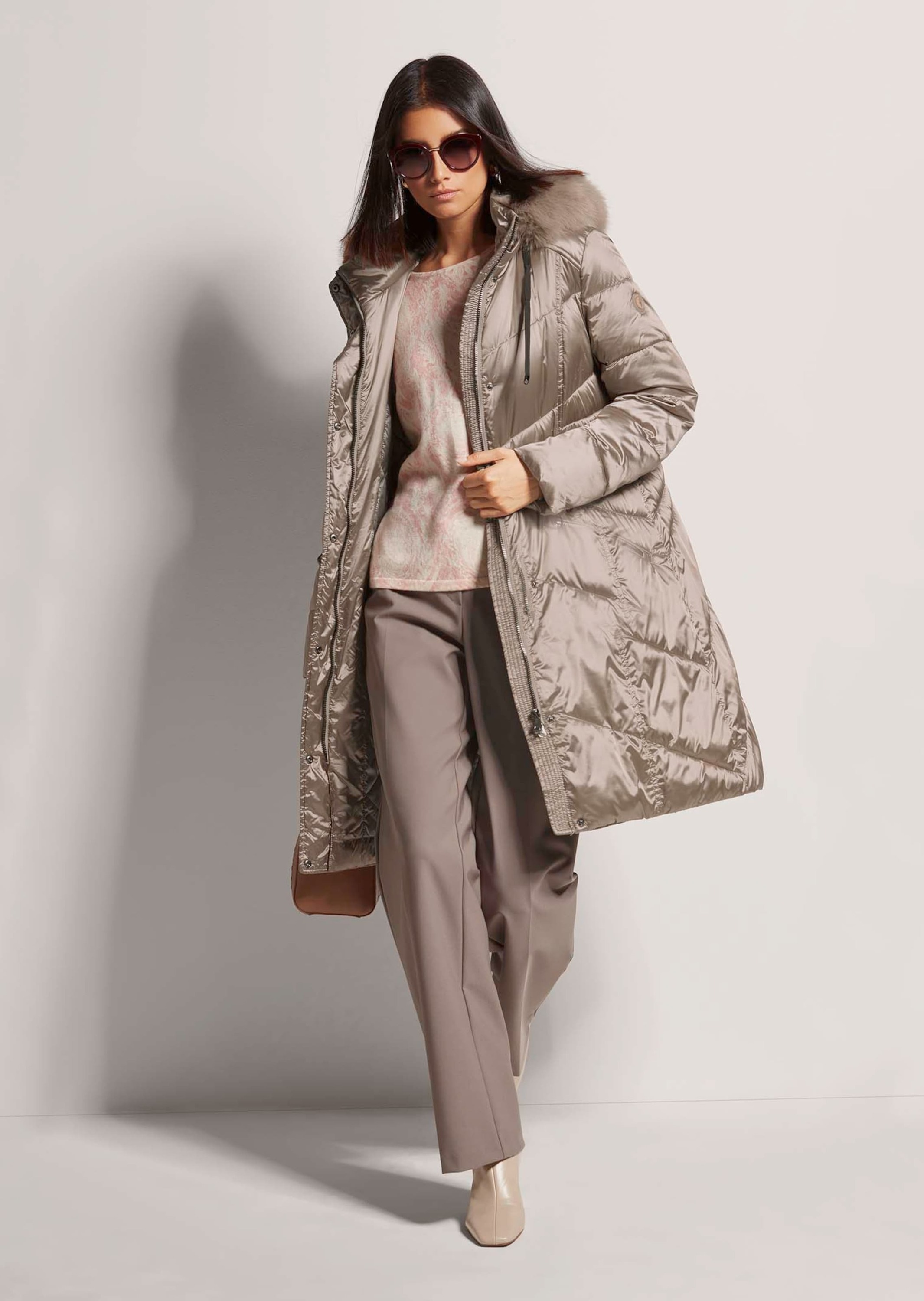 MADELEINE Steppjacke »Wintermantel Kapuzenjacke mit Fancy-Stepp« Webpelzkapuze
