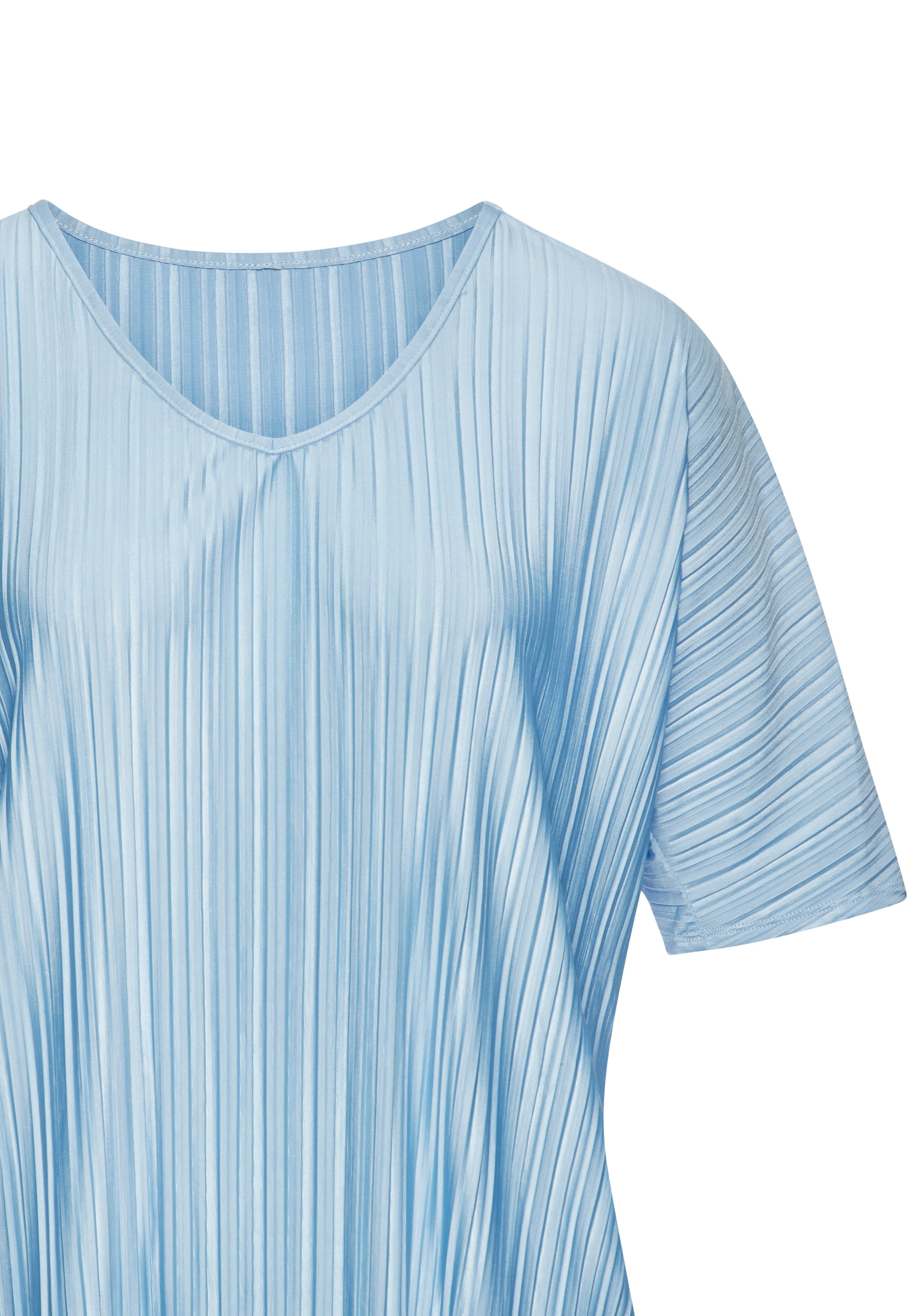 LASCANA Plisseeshirt aus schimmernder Ware