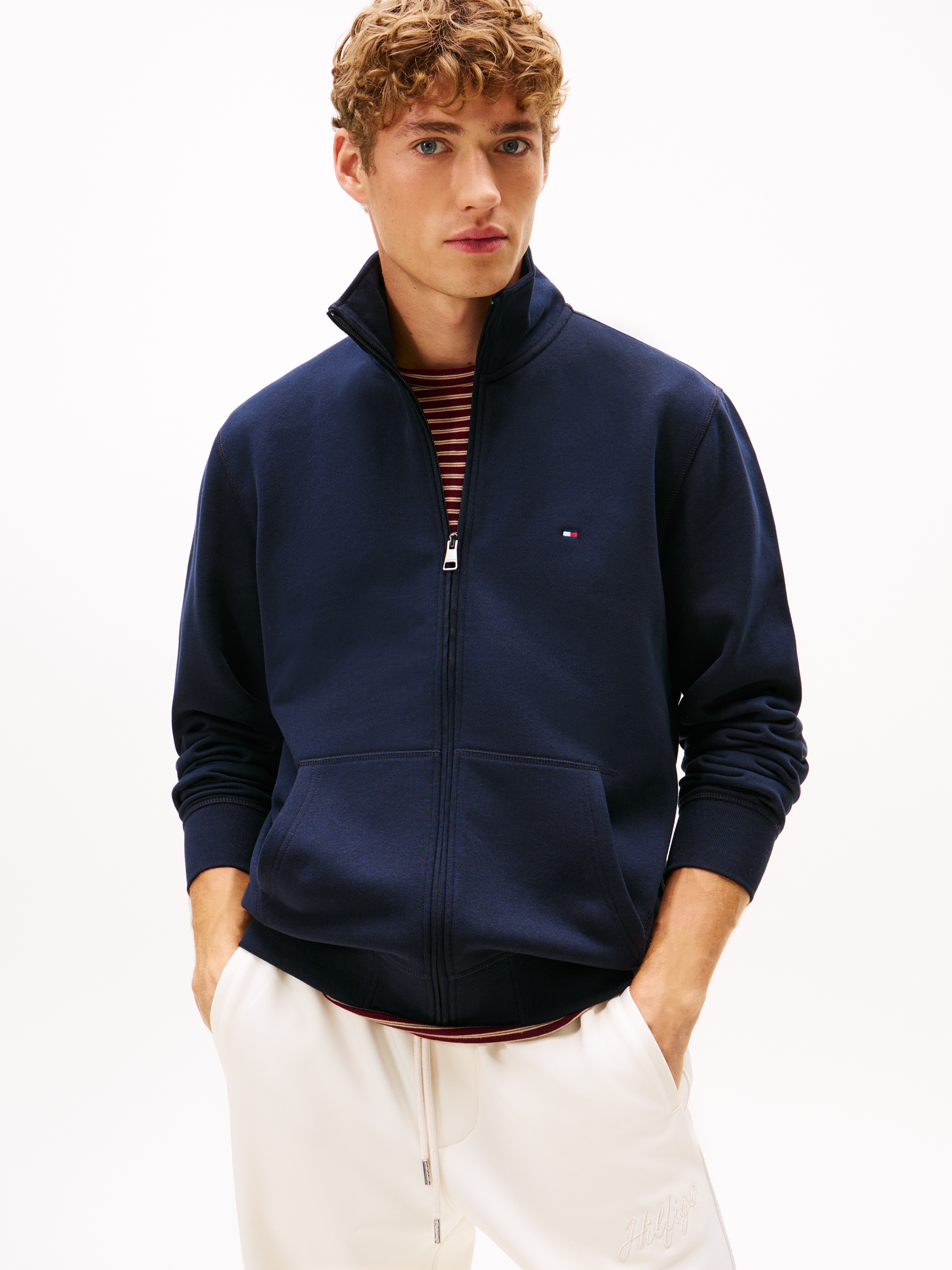 Tommy Hilfiger Sweatjacke »ESSENTIAL FLEECE STAND COLLAR« mit Stehkragen, regular fit, Rippbündchen