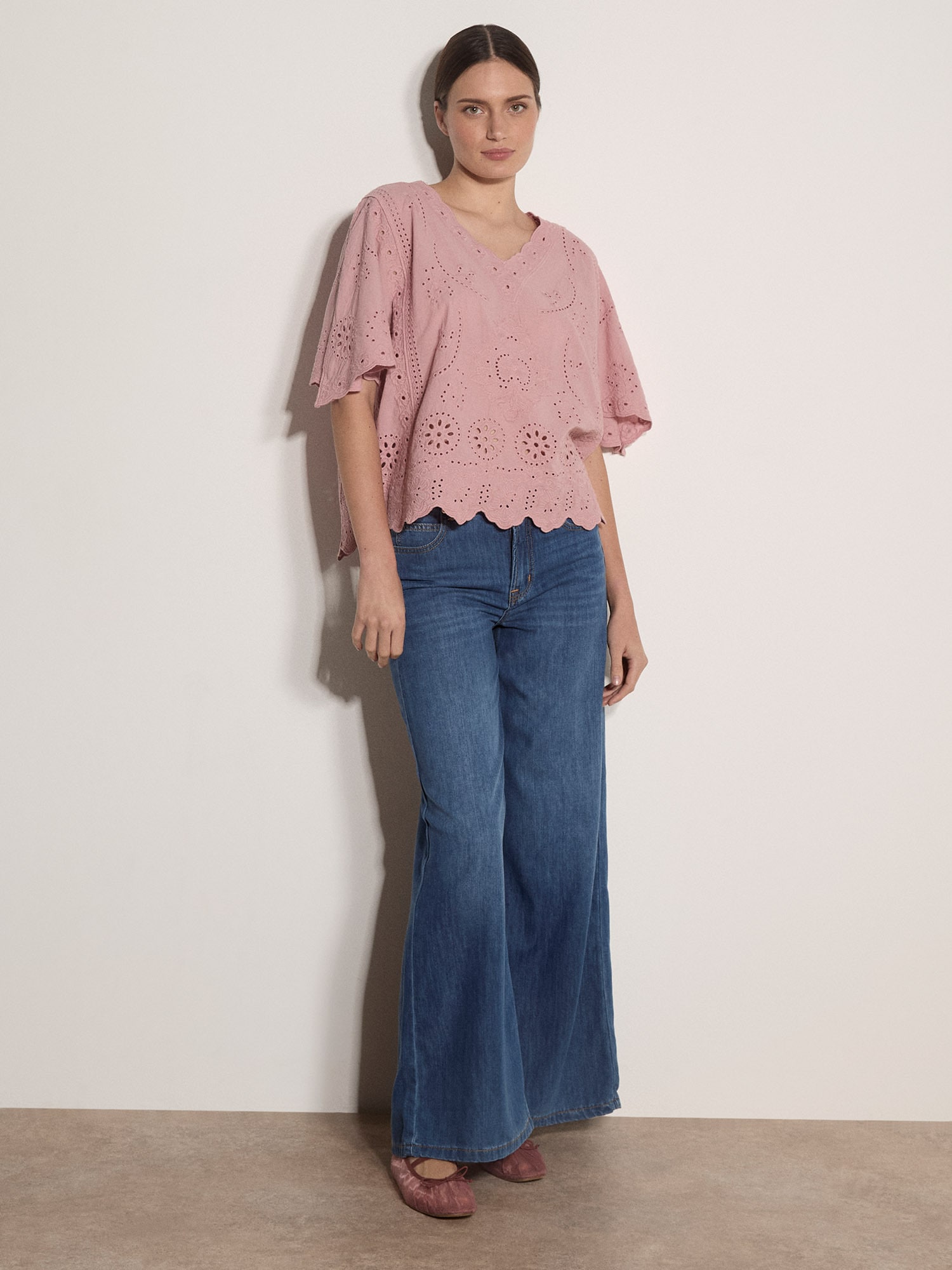 Apricot Shirtbluse »Spitzentop« 1 mit Stickereien