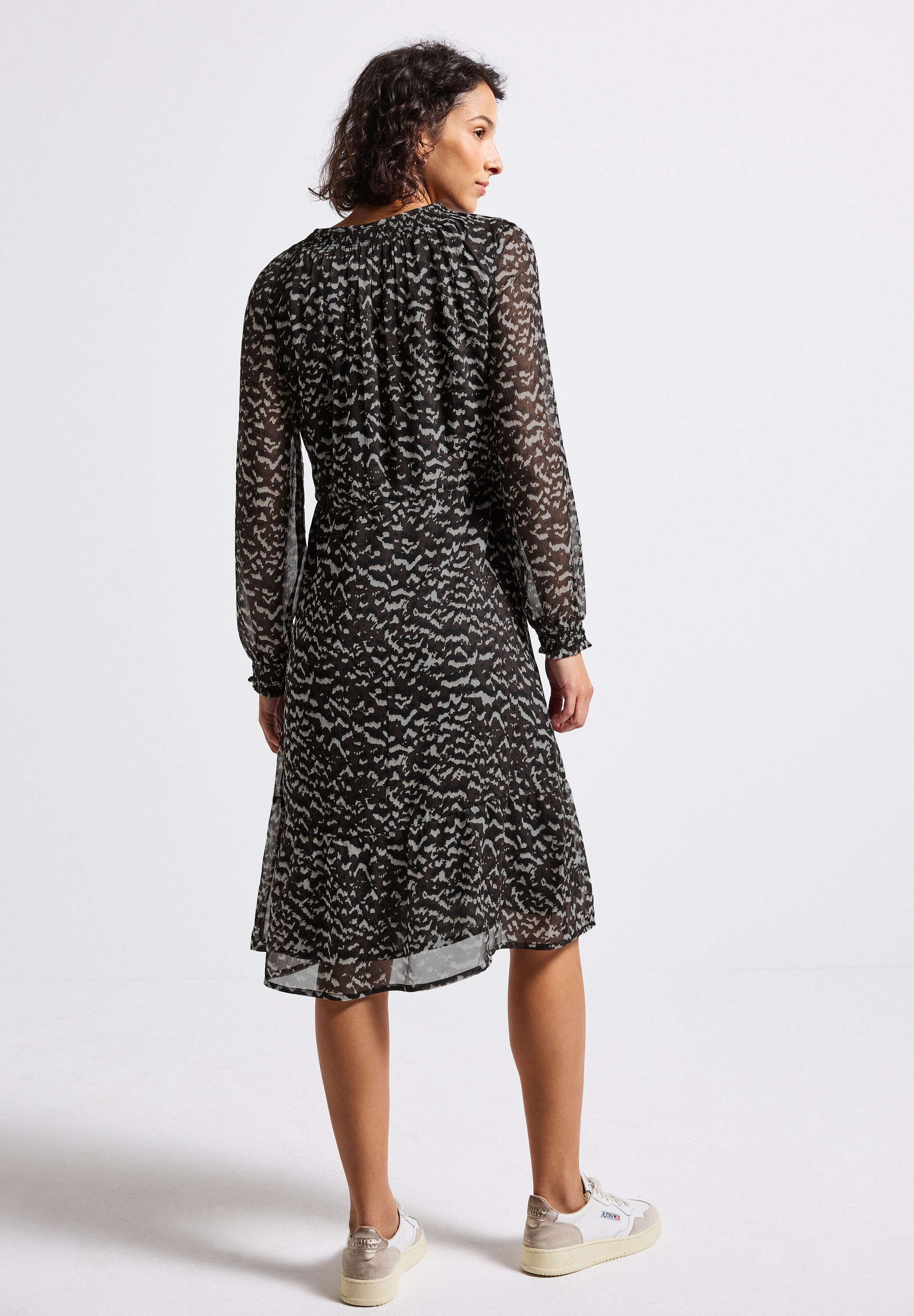 STREET ONE Chiffonkleid, mit All-Over Print