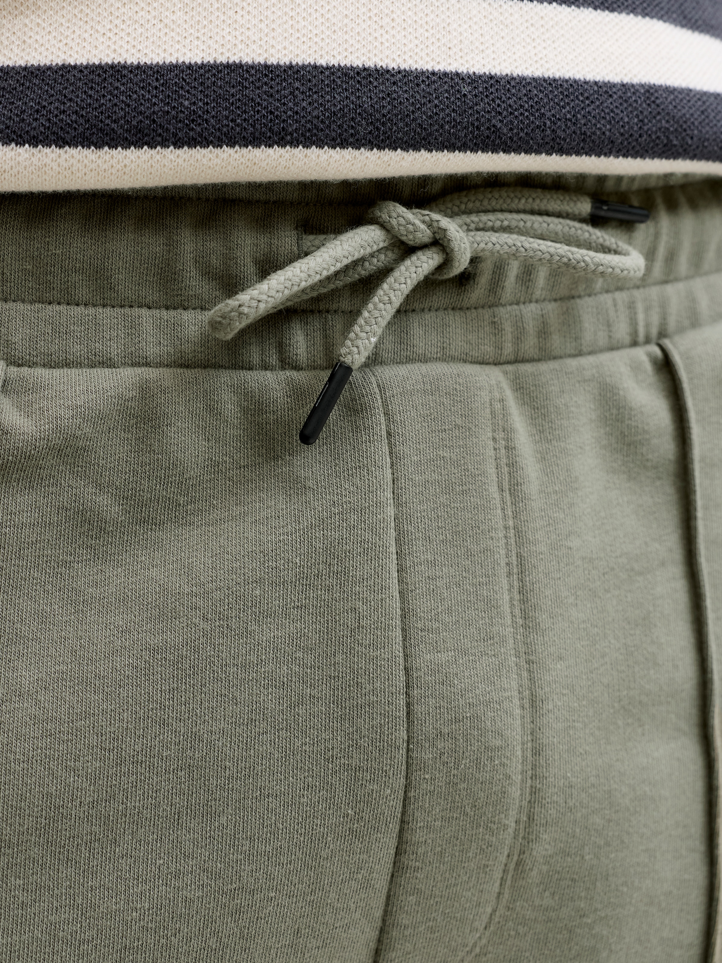 Jack & Jones Sweatshorts »JPSTKANE SOHO SWEAT SHORTS MID SN«  Baumwollmischung, loose fit