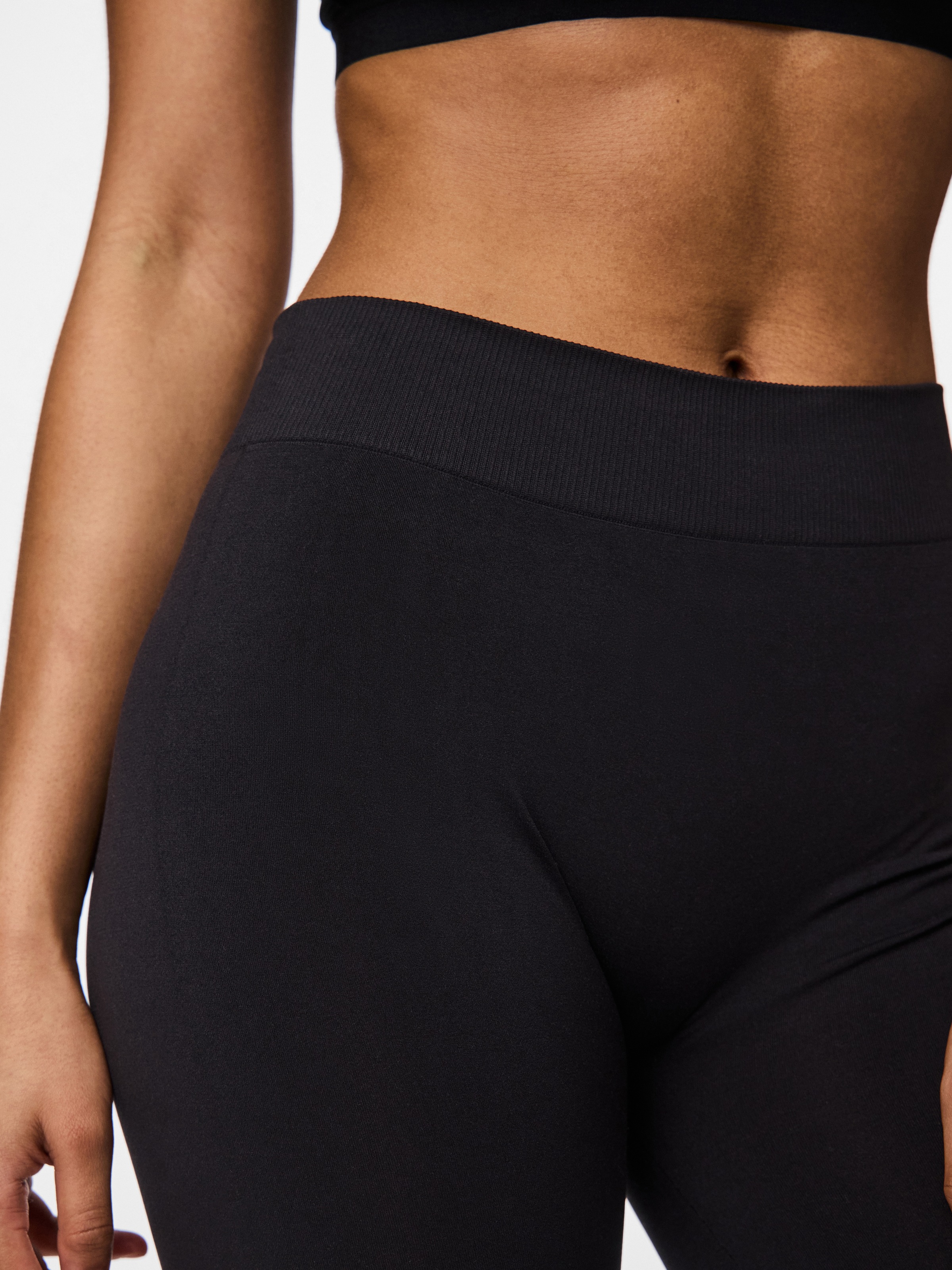 pieces Shapingpants »PCLONDON SHORTS NOOS BC« aus Nylon und Elasthan, elastische Passform, pflegeleicht