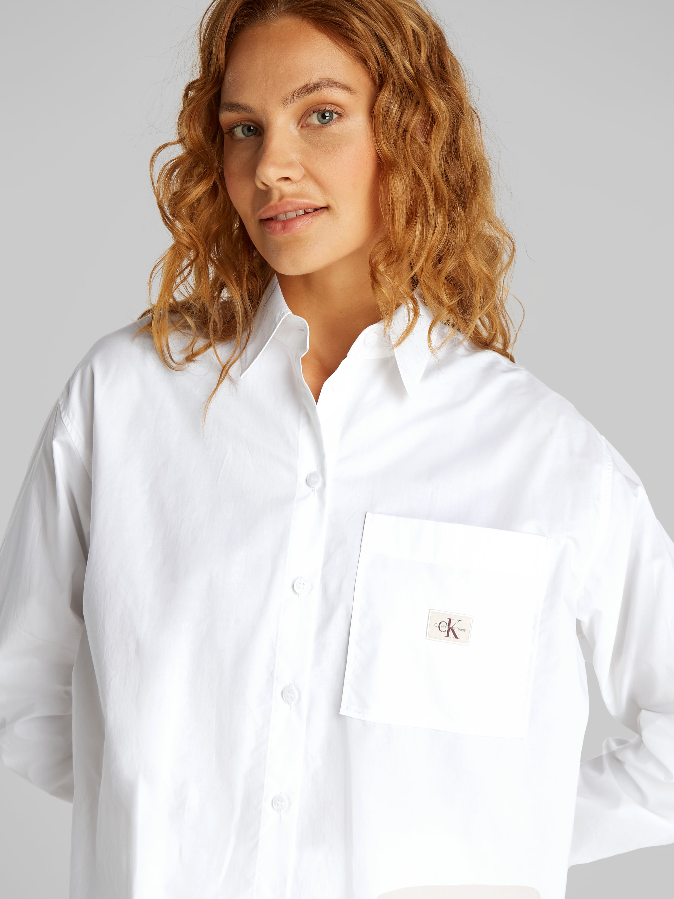 Calvin Klein Jeans Langarmhemd »WOVEN LABEL RELAXED SHIRT«, mit Logopatch