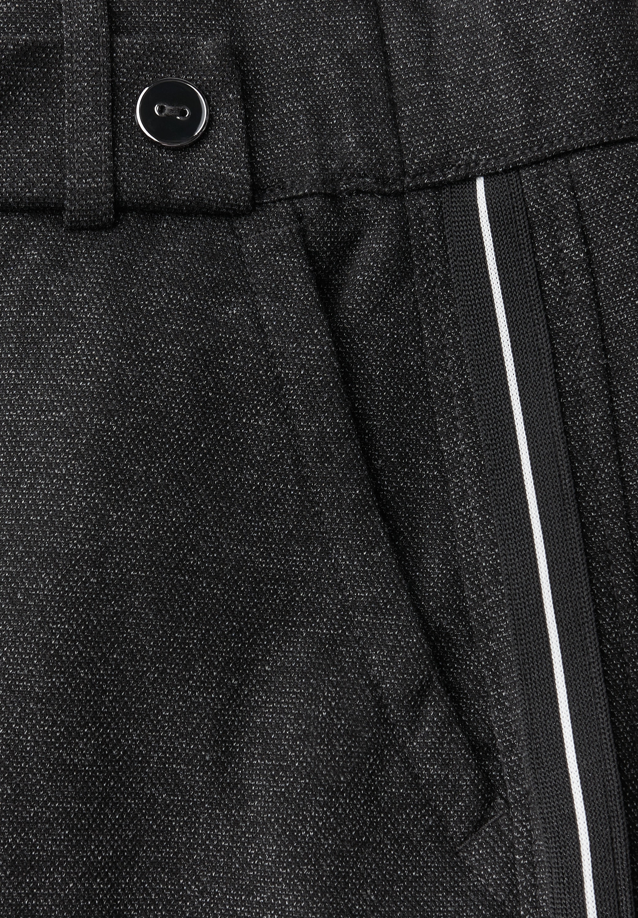 STREET ONE Stoffhose »QR Straight Leg Mela«, mit Tape und seitlichen Taschen