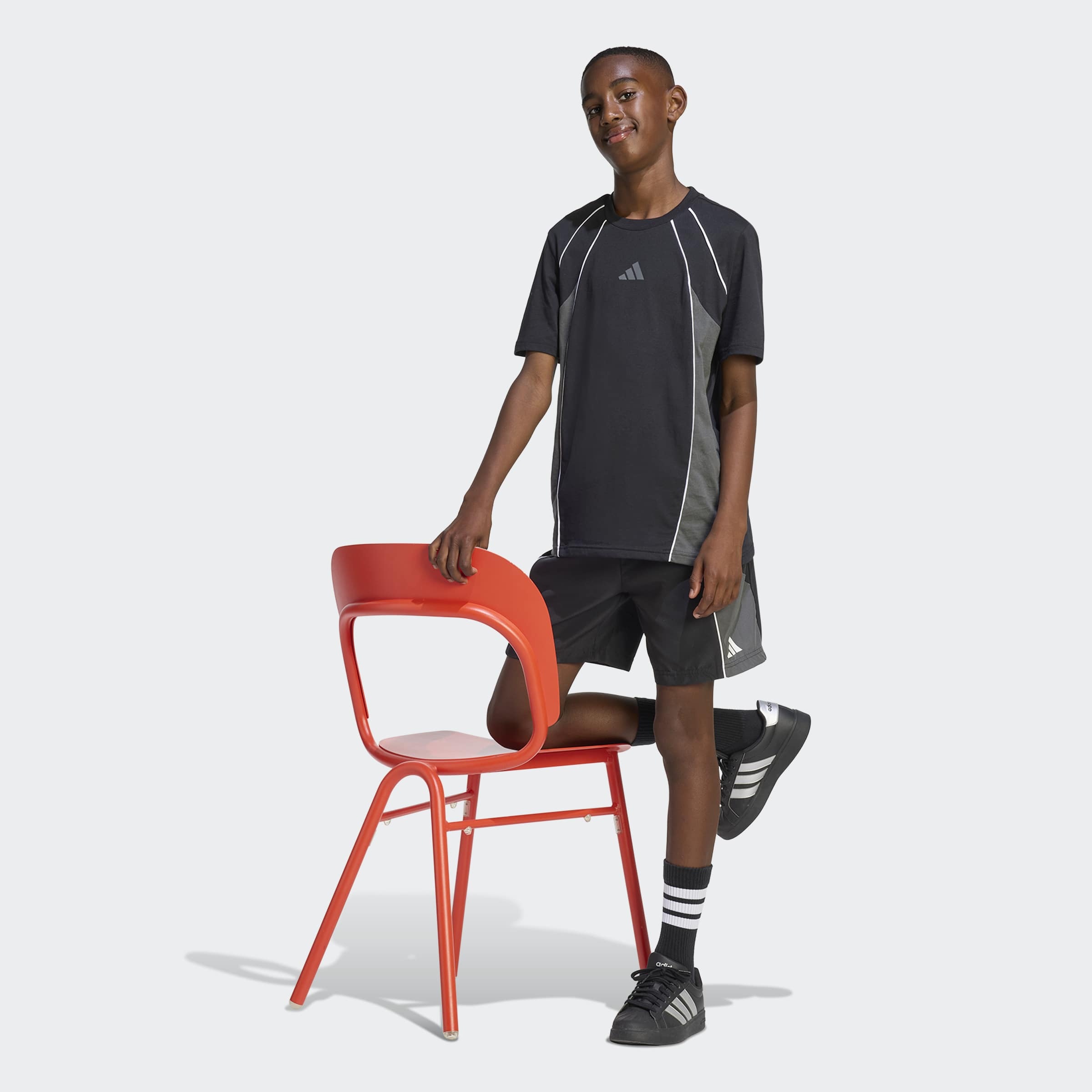 adidas Sportswear Shorts »COLOR BLOCK WOVEN«