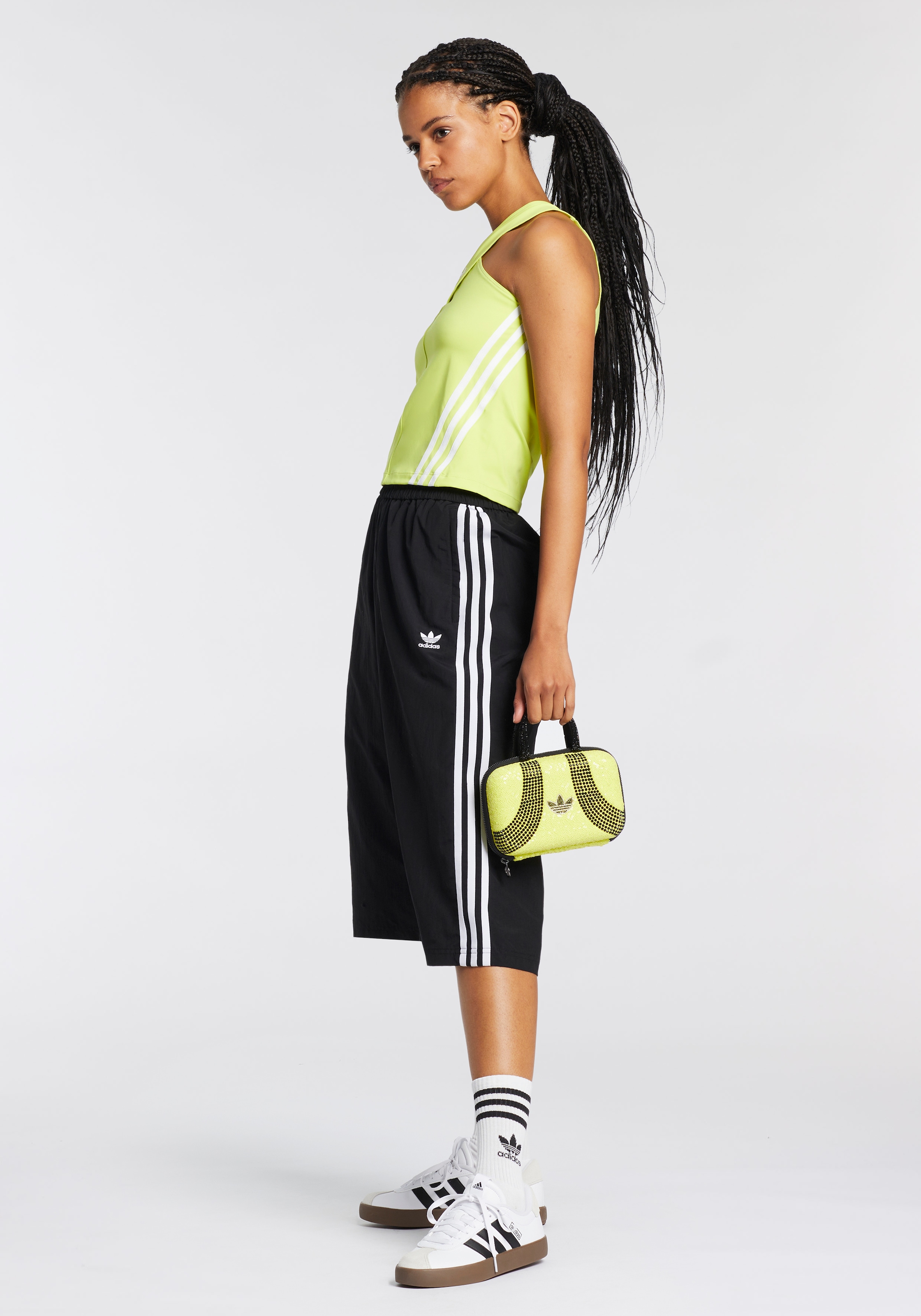 adidas Originals 3/4-Hose »WVN CAPRI SHORT«, (1 tlg.)