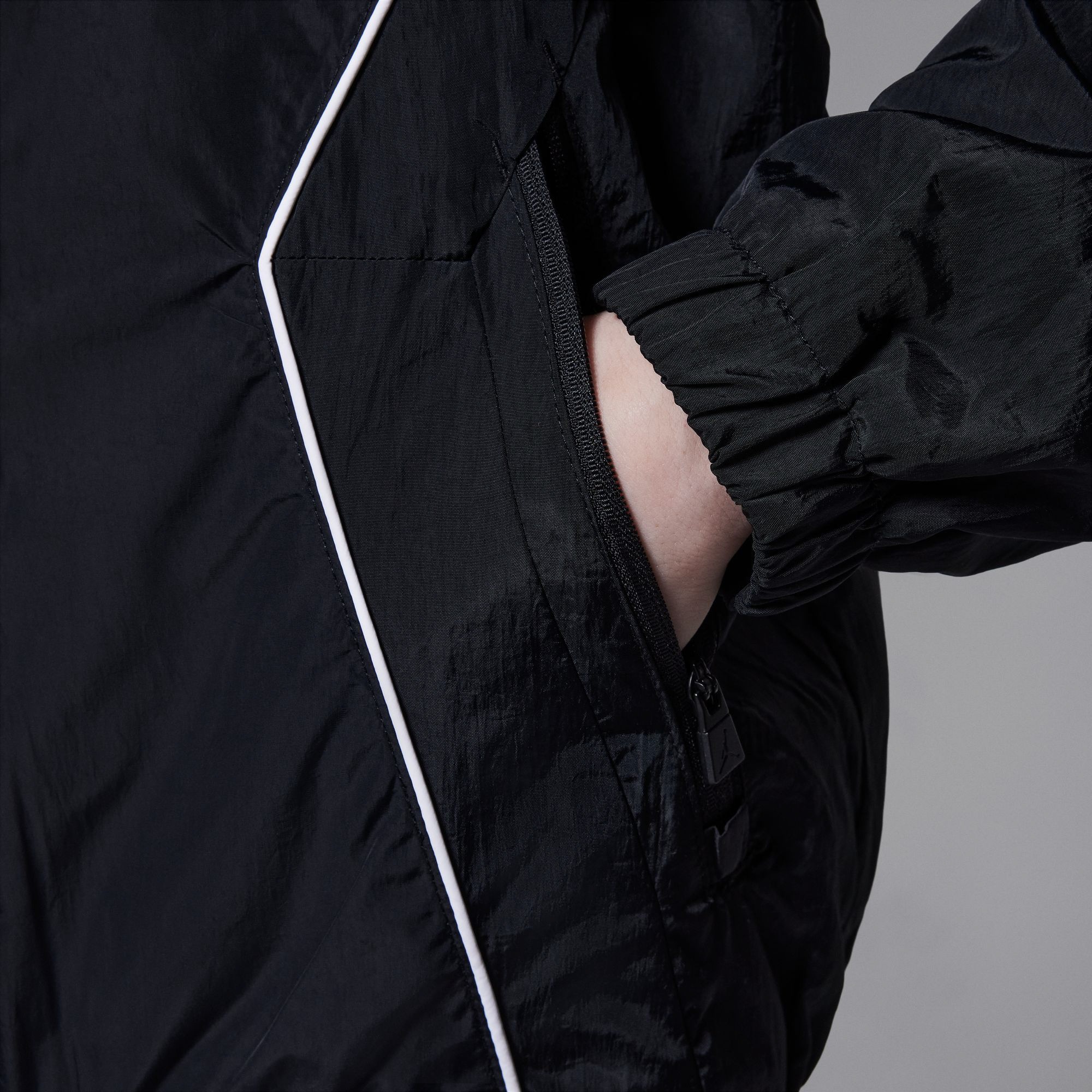Jordan Windbreaker »JDB ESS DRAFT JACKET« für Kinder, aus Nylon, in den Größen S bis XL