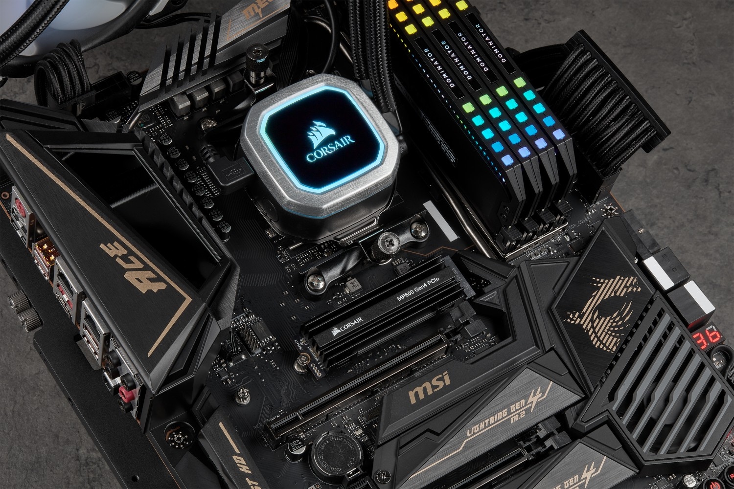 Corsair interne SSD »Force Series MP600 1TB NVMe PCIe Gen4 x4M.2 SSD«, Anschluss M.2 PCIe 4.0, M.2-Kühlkörper