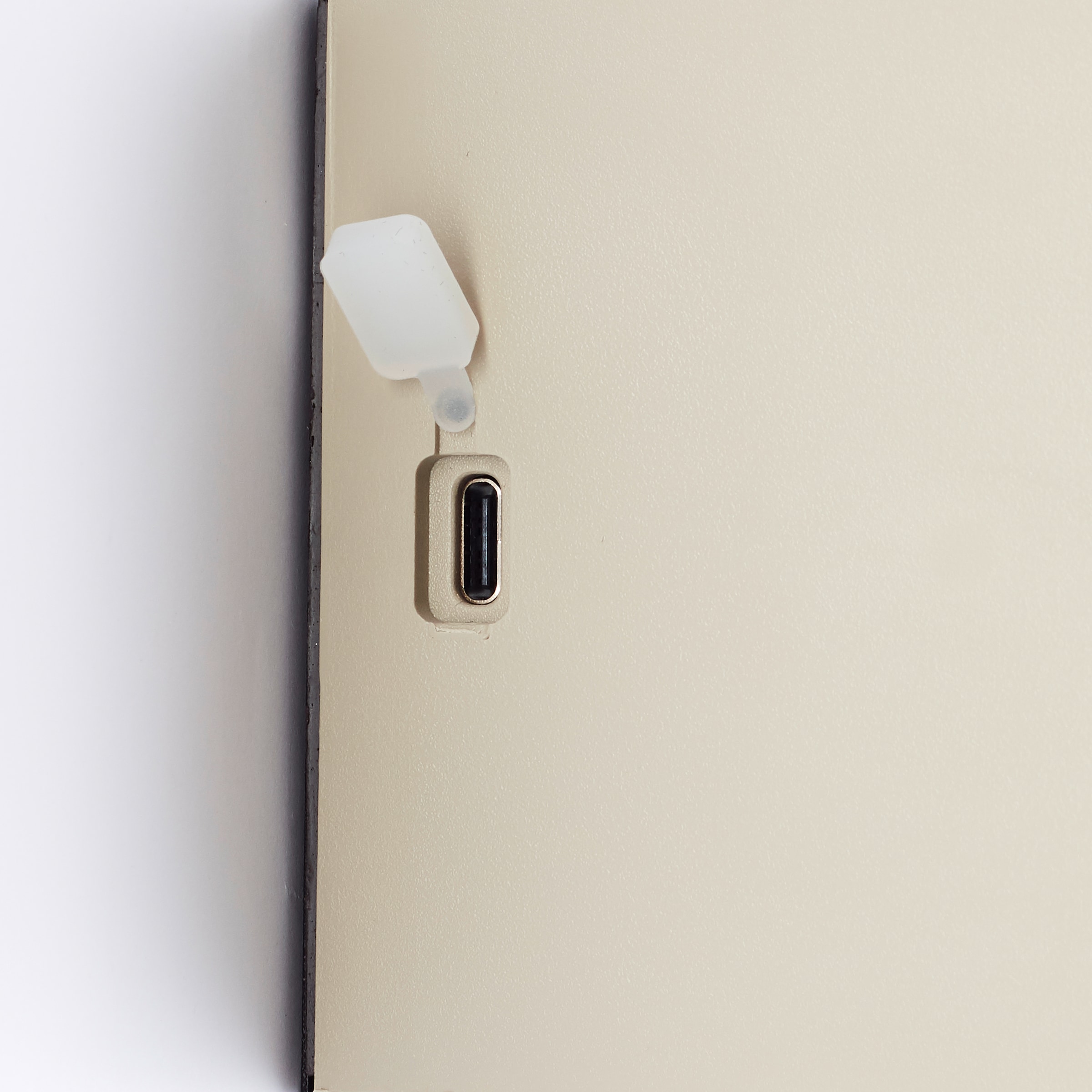 Brilliant Außen-Wandleuchte »Iseo - portable Akkuleuchte inkl. Magnetplatte« LED-Modul 1 Stk. Warmweiß Akku, 300 lm, 3000 K, USB, schwarz, mobile Außenlampe, Wandlampe