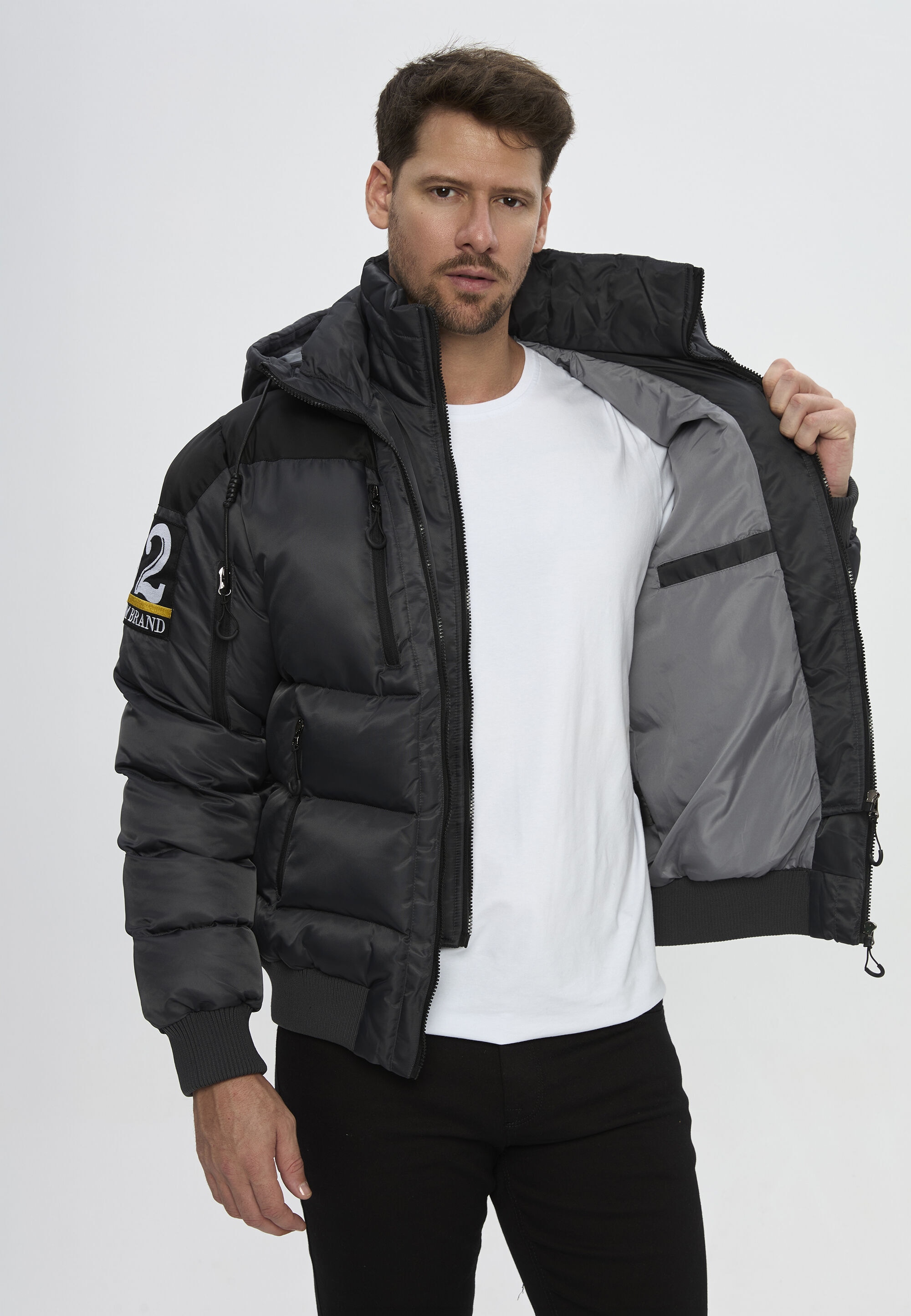 Cipo & Baxx Winterjacke »Winterjacke CM233« mit Kapuze