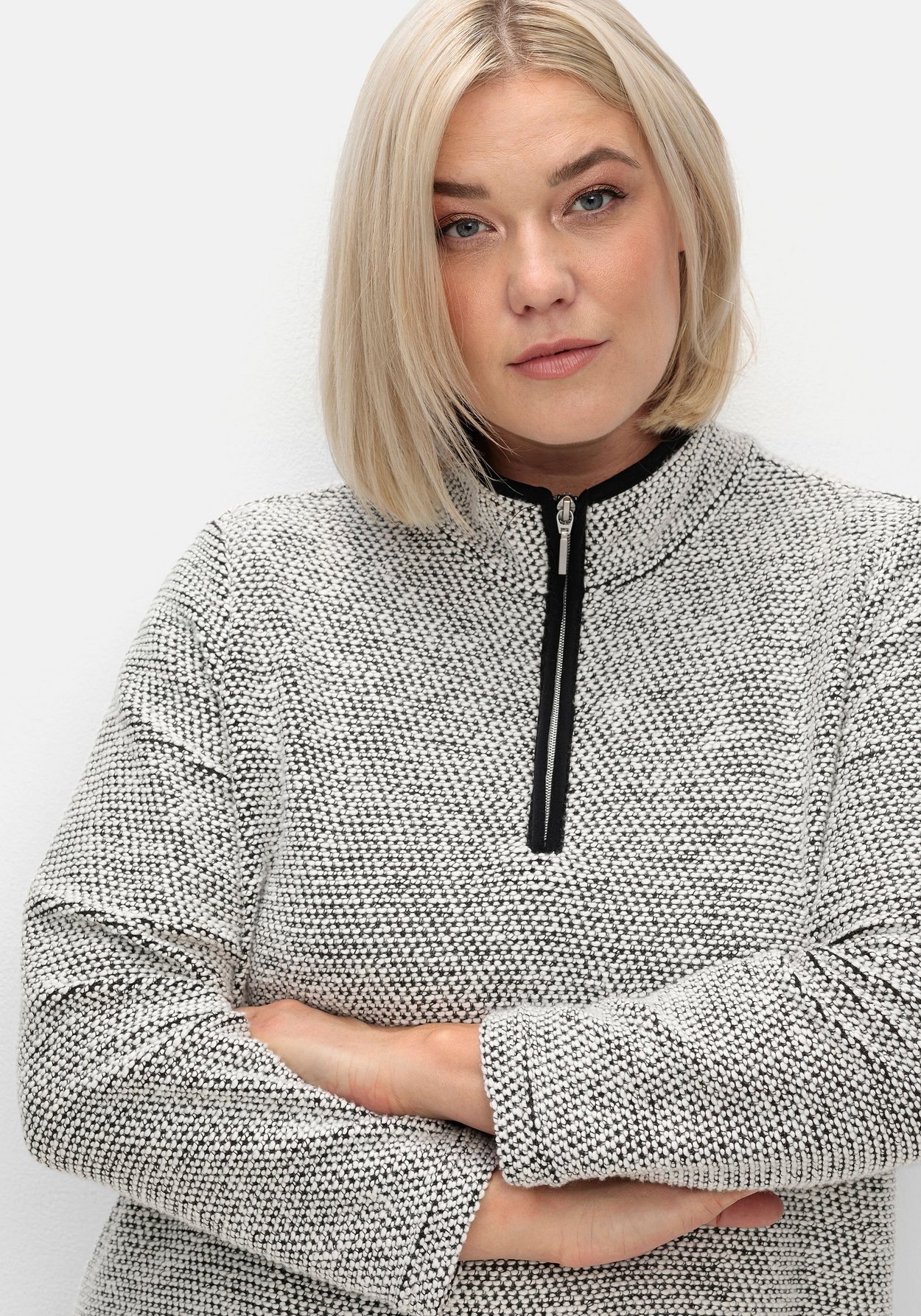 Sheego Sweatshirt »Sweatshirt in weicher Bouclé-Qualität, mit Troyerkragen«, in weicher Bouclé-Qualität, mit Troyerkragen