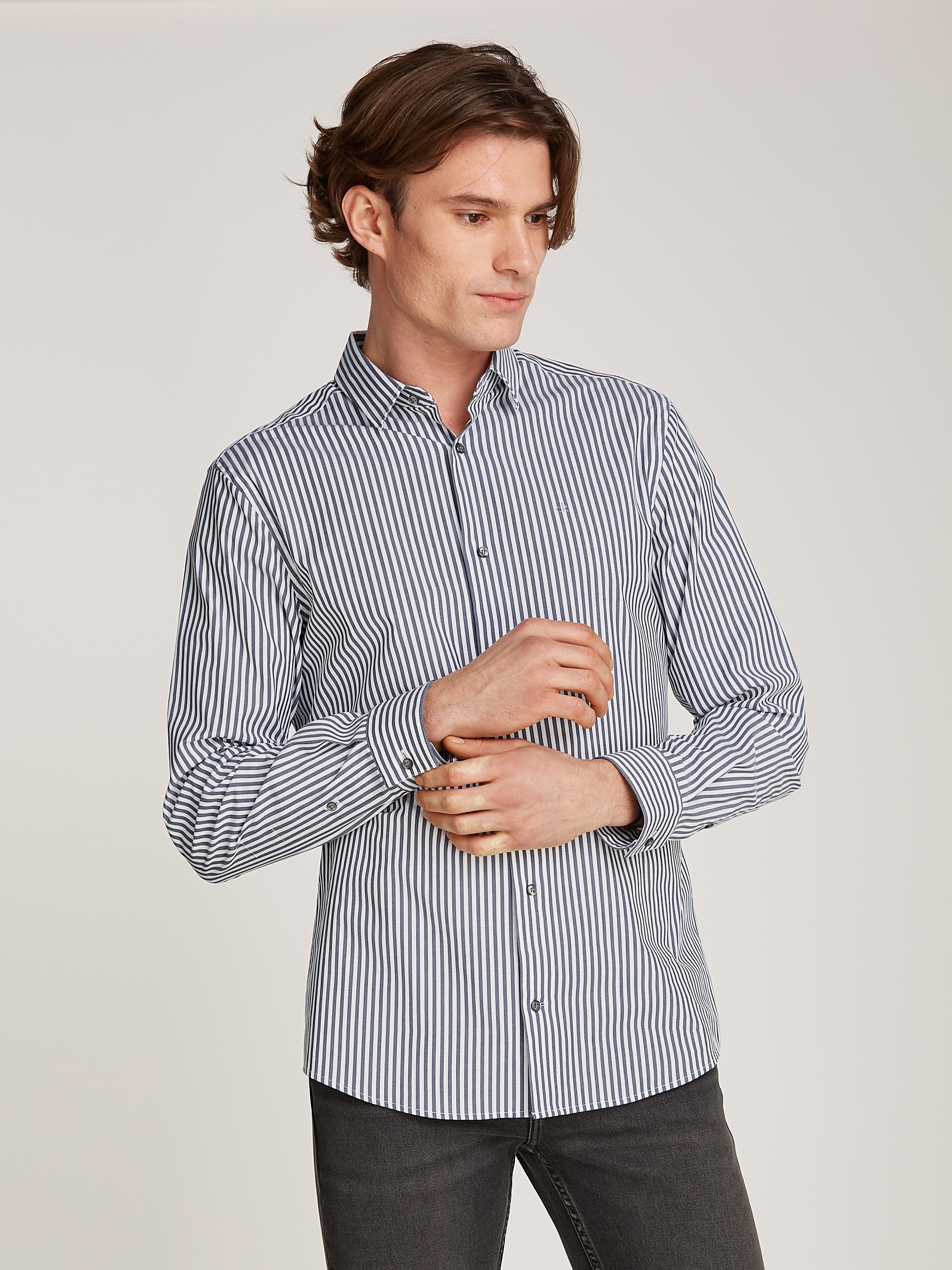 Langarmhemd »POPLIN STRETCH STRIPE SHIRT«, mit Streifenmuster und Logostickerei