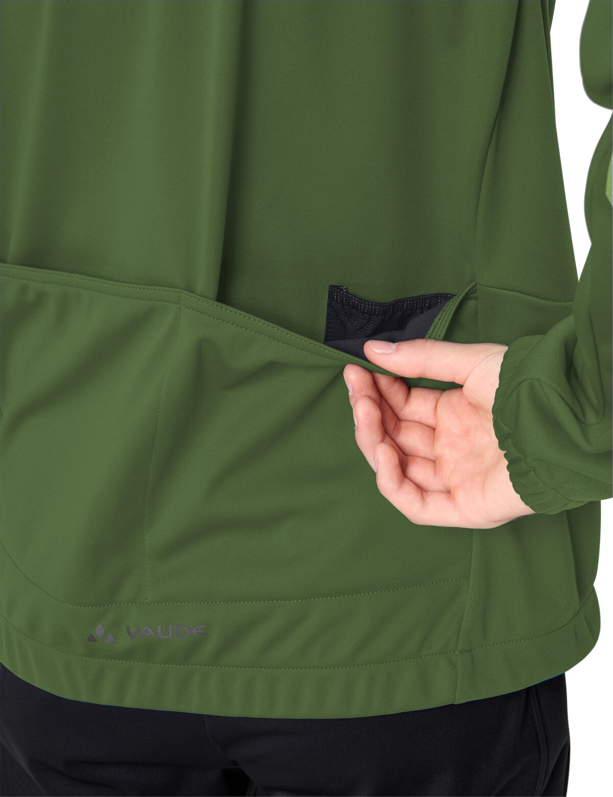 VAUDE Softshelljacke »MEN'S MATERA SOFTSHELL JACKET III« für Radsport, wasserabweisende Oberfläche, atmungsaktives Material