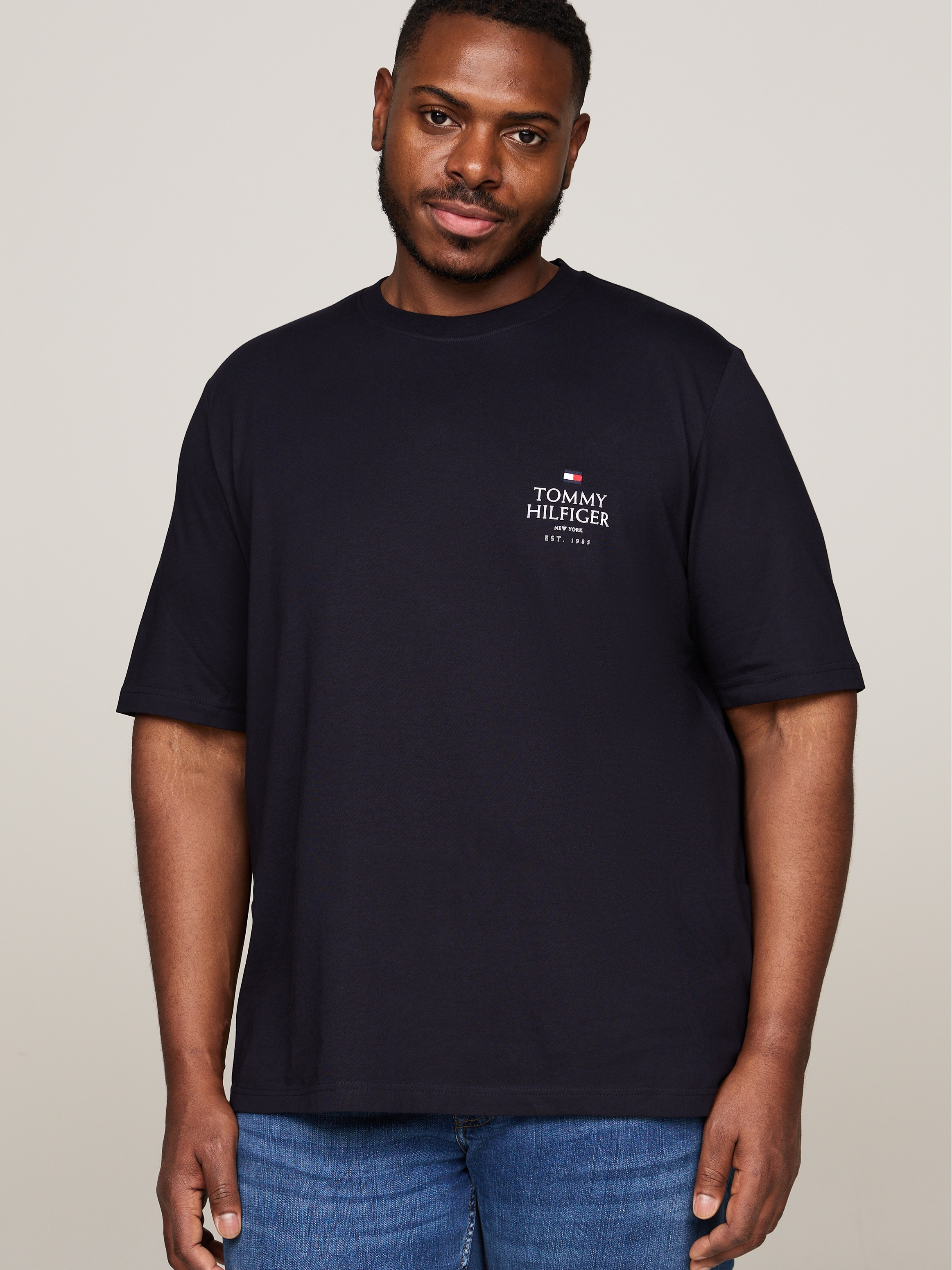 Tommy Hilfiger Big & Tall T-Shirt »BT-HILFIGER STACK TEE-B«, kontrastfarbener Print, Große Größen