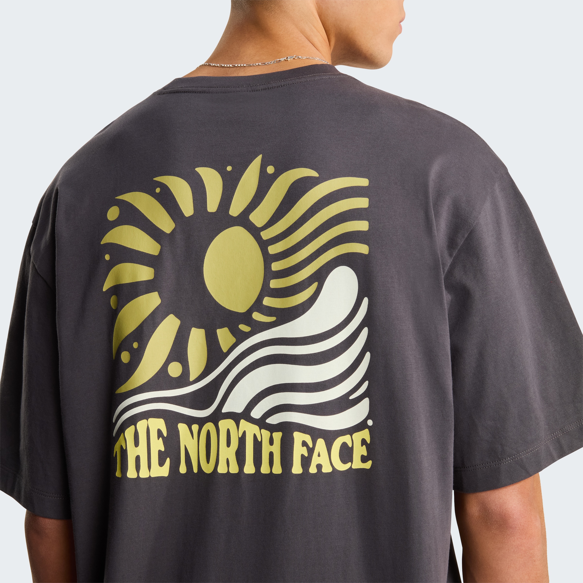 The North Face T-Shirt »M SUN OVERSIZE SHORT SLEEVE TEE-GRAPHIC« sportlicher Stil, Kurzarm, für sportliche Aktivitäten und Freizeit