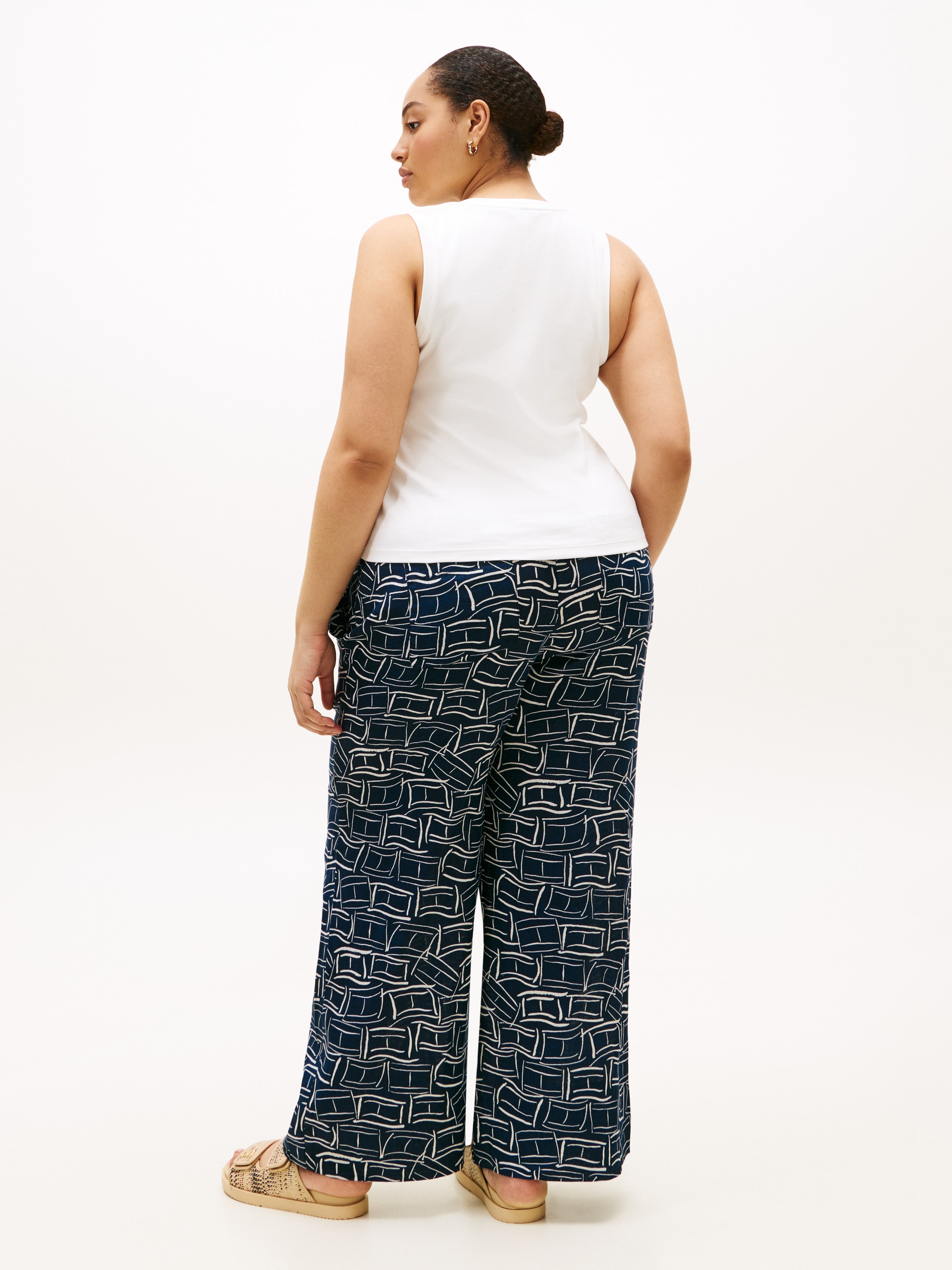 Tommy Hilfiger Curve T-Shirt »CRV SLIM CODY C-NK TANK« in großen Größen