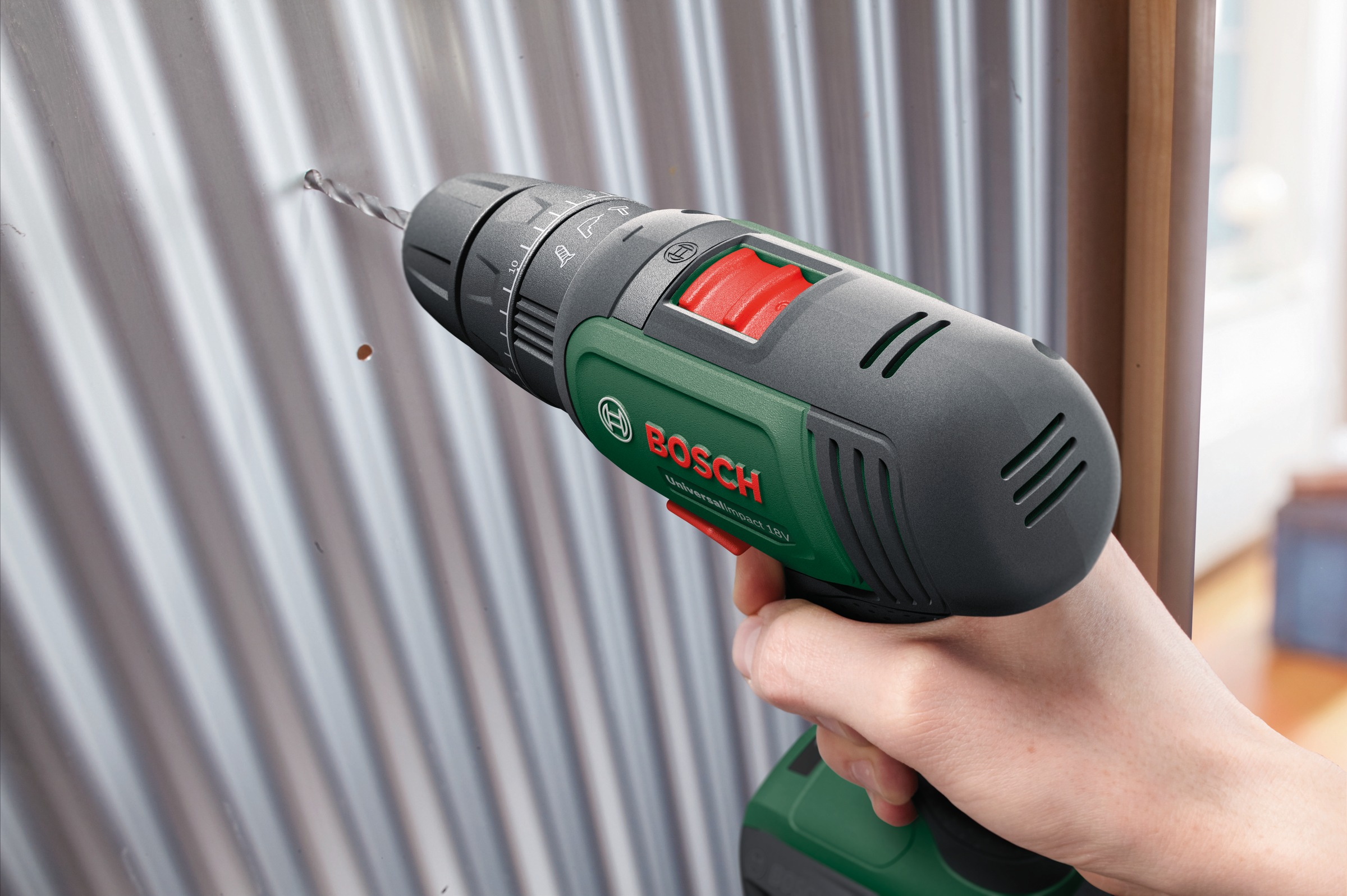 Bosch Home & Garden Akku-Schlagbohrschrauber »UniversalImpact 18V+ Systembox«, (Set), mit 2 Akkus und Ladegerät