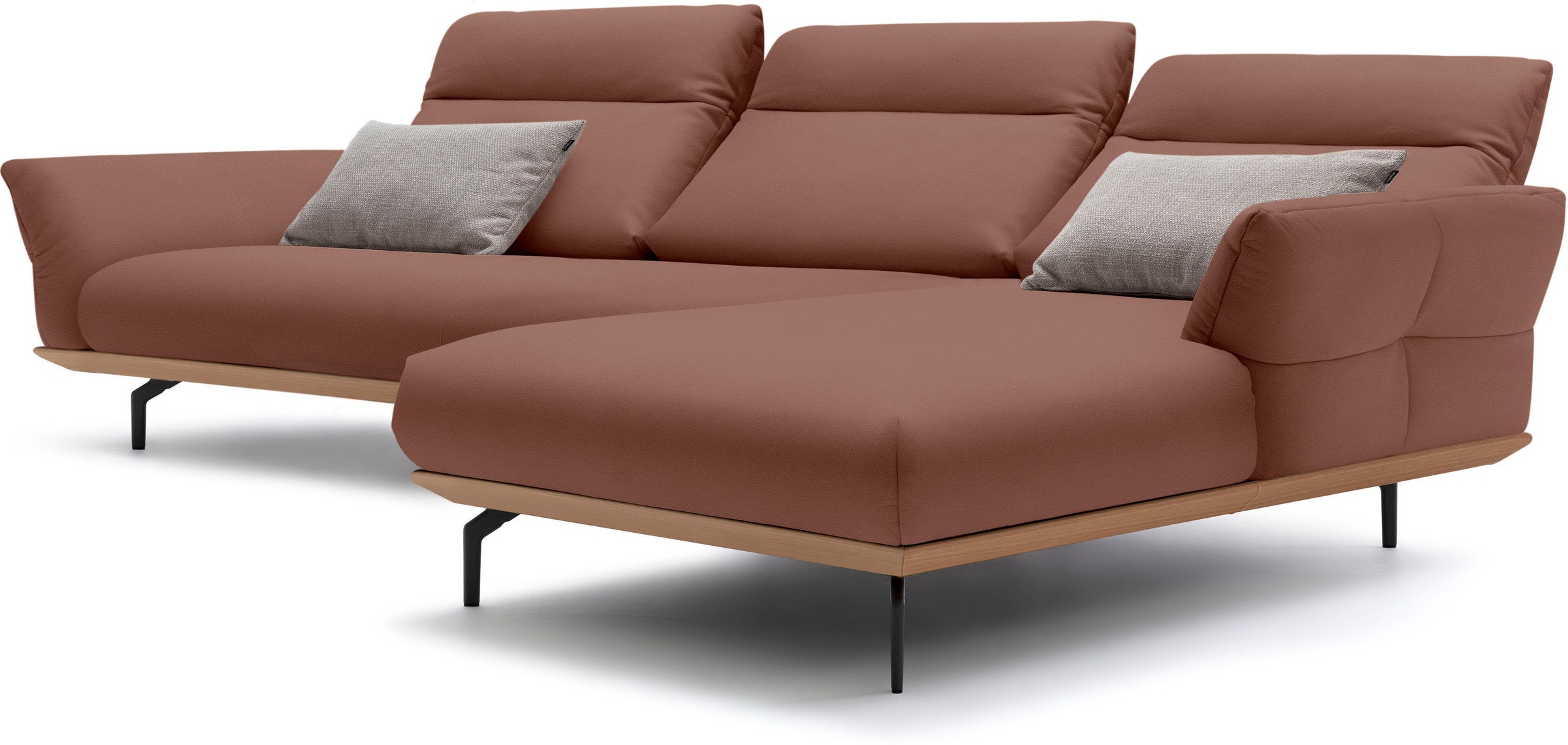 Creation BY ROLF BENZ Ecksofa »hs.460«, Sockel in Eiche, Winkelfüße in Umbragrau, Breite 338 cm