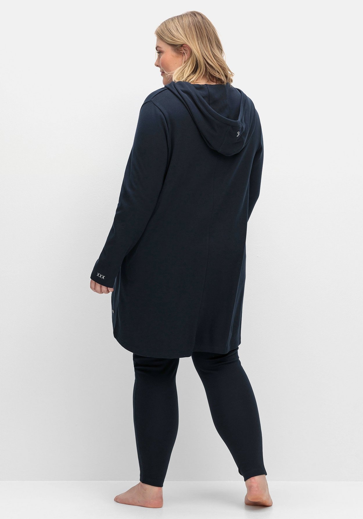 Sheego Relaxanzug »2-tlg. Relaxanzug bestehend aus Longshirt und Leggings«