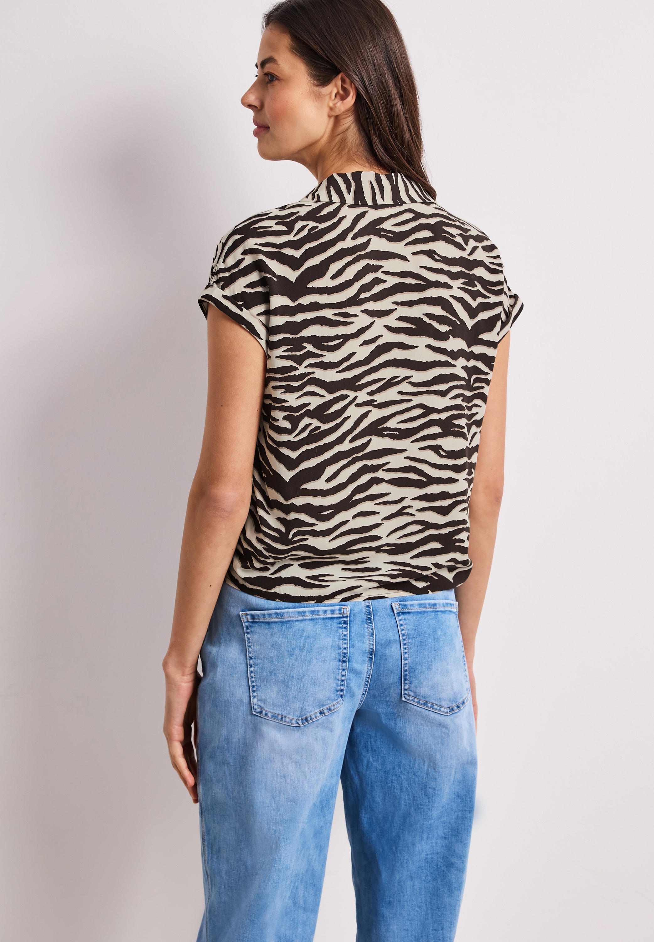 STREET ONE Druckbluse Sommershirt mit Bowling-Kragen und im Animal-Look
