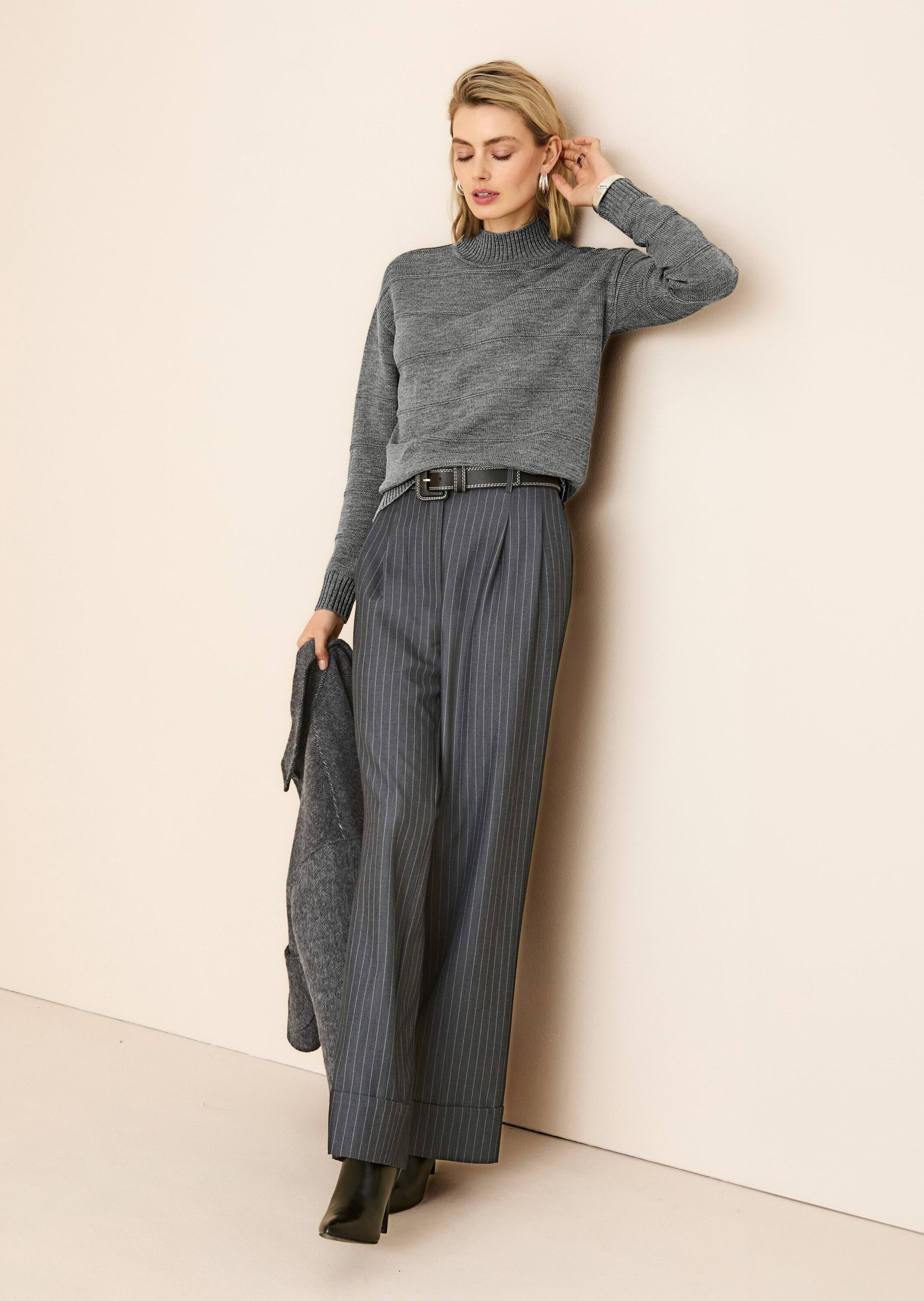 MADELEINE Stehkragenpullover »Strickpullover Eleganter Wollpullover mit Querstruktur«