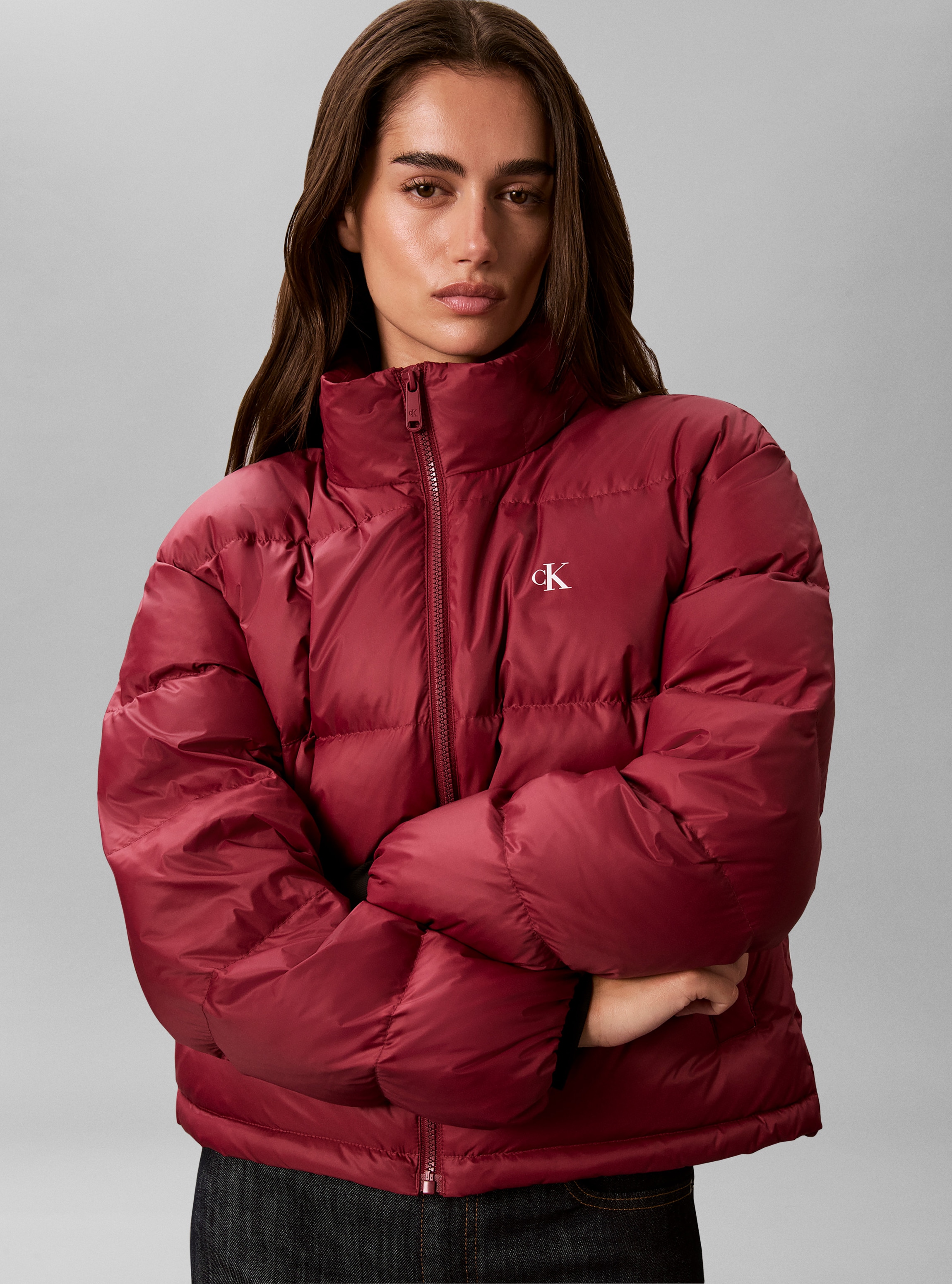 Calvin Klein Jeans Steppjacke mit Kapuze abnehmbare Kapuze, Regular Fit, kurze Form, wattiert