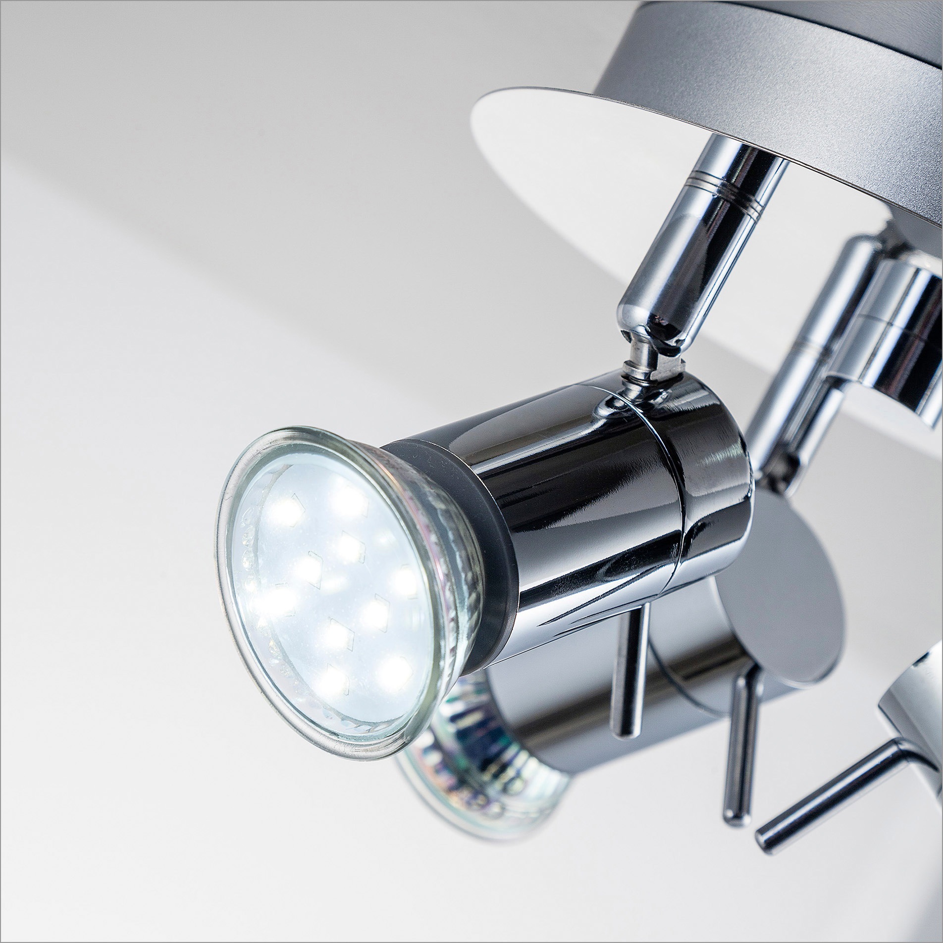 B.K.Licht LED Bad-Deckenspot, inkl. LED Leuchtmittel 3 x GU10, 3 Watt, 250lm, 3.000K, nicht dimmbar, Strahler dreh- und schwenkbar, Schutzart IP44