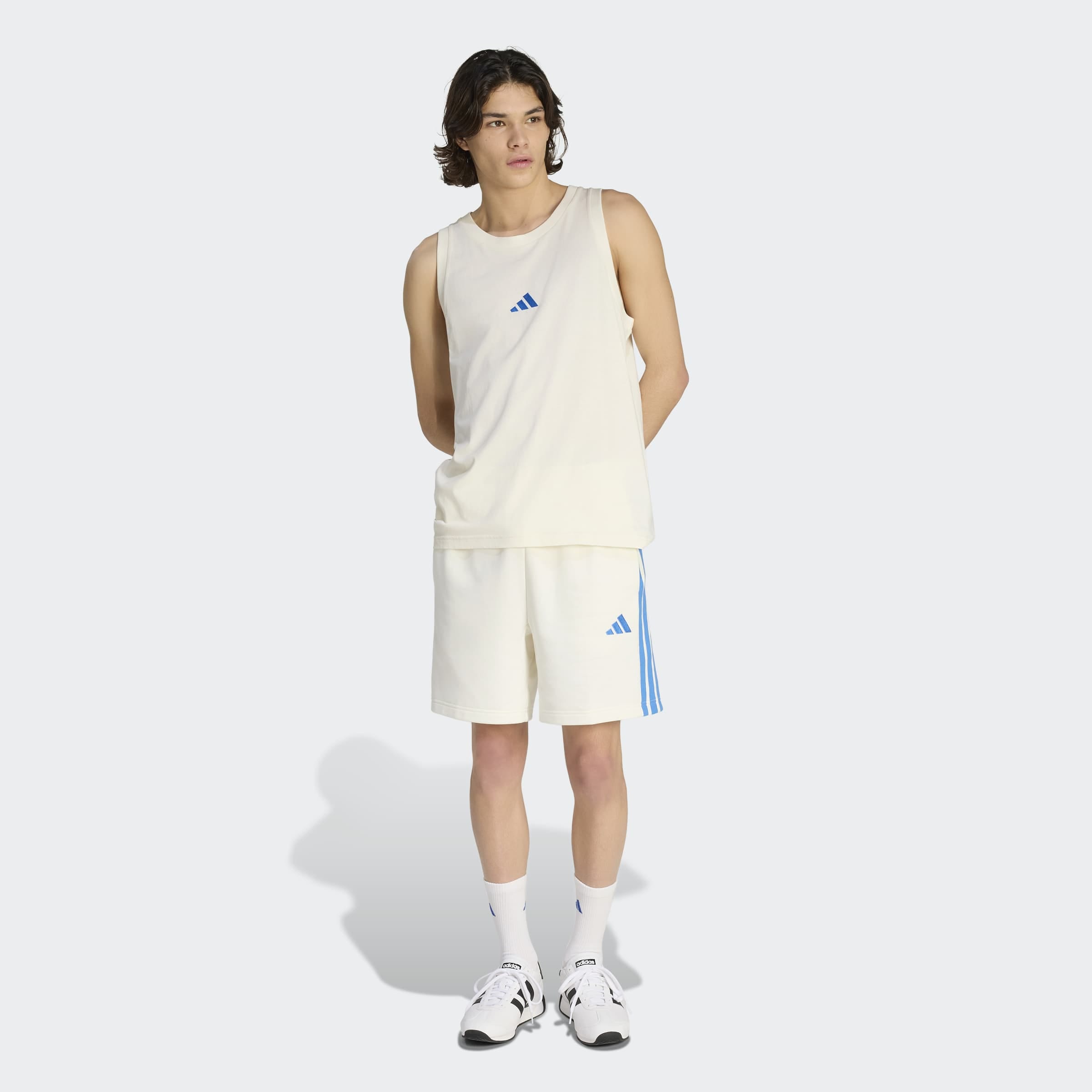 adidas Sportswear Tanktop »M SL TANK« ohne Verschluss, aus Baumwolle, mit Rundhalsausschnitt