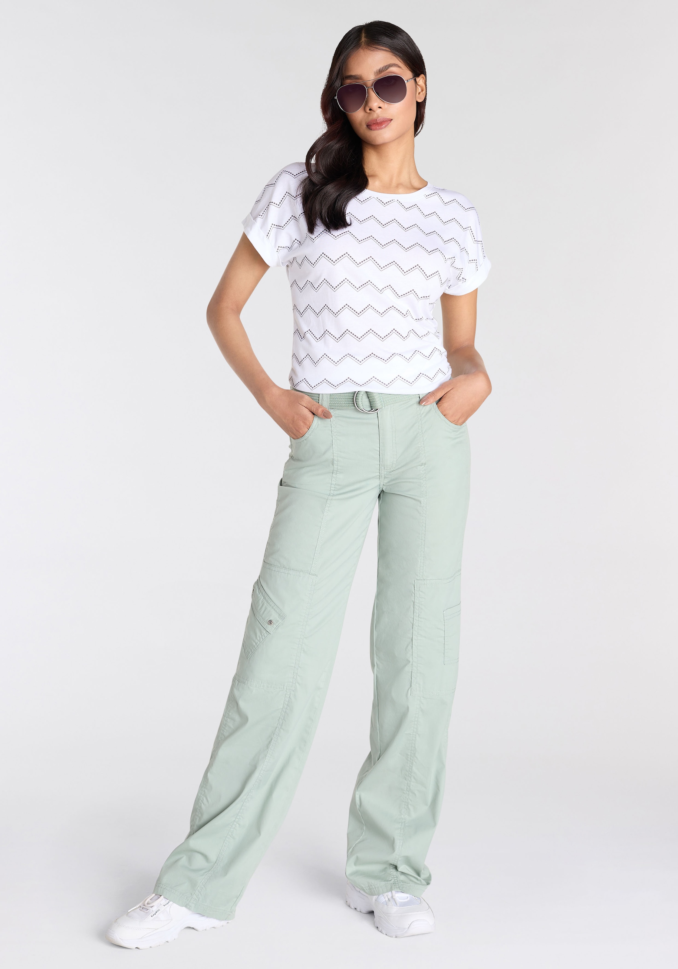 KangaROOS Kurzarmshirt, mit Zick-Zack-Muster